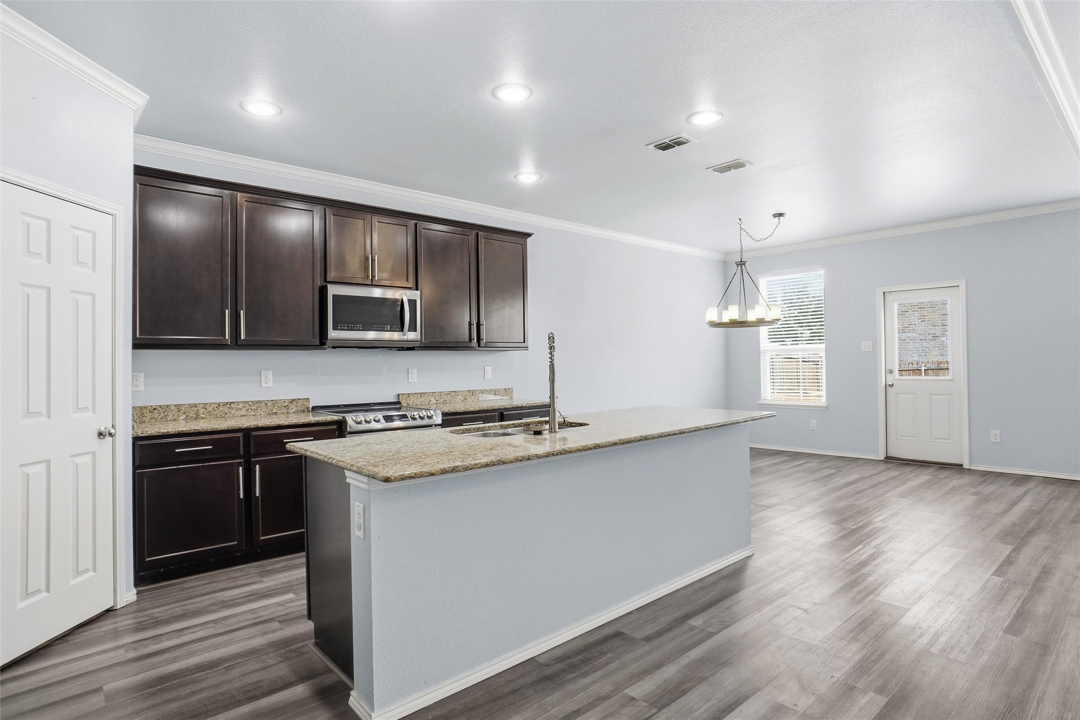 7920 Split Rock Drive