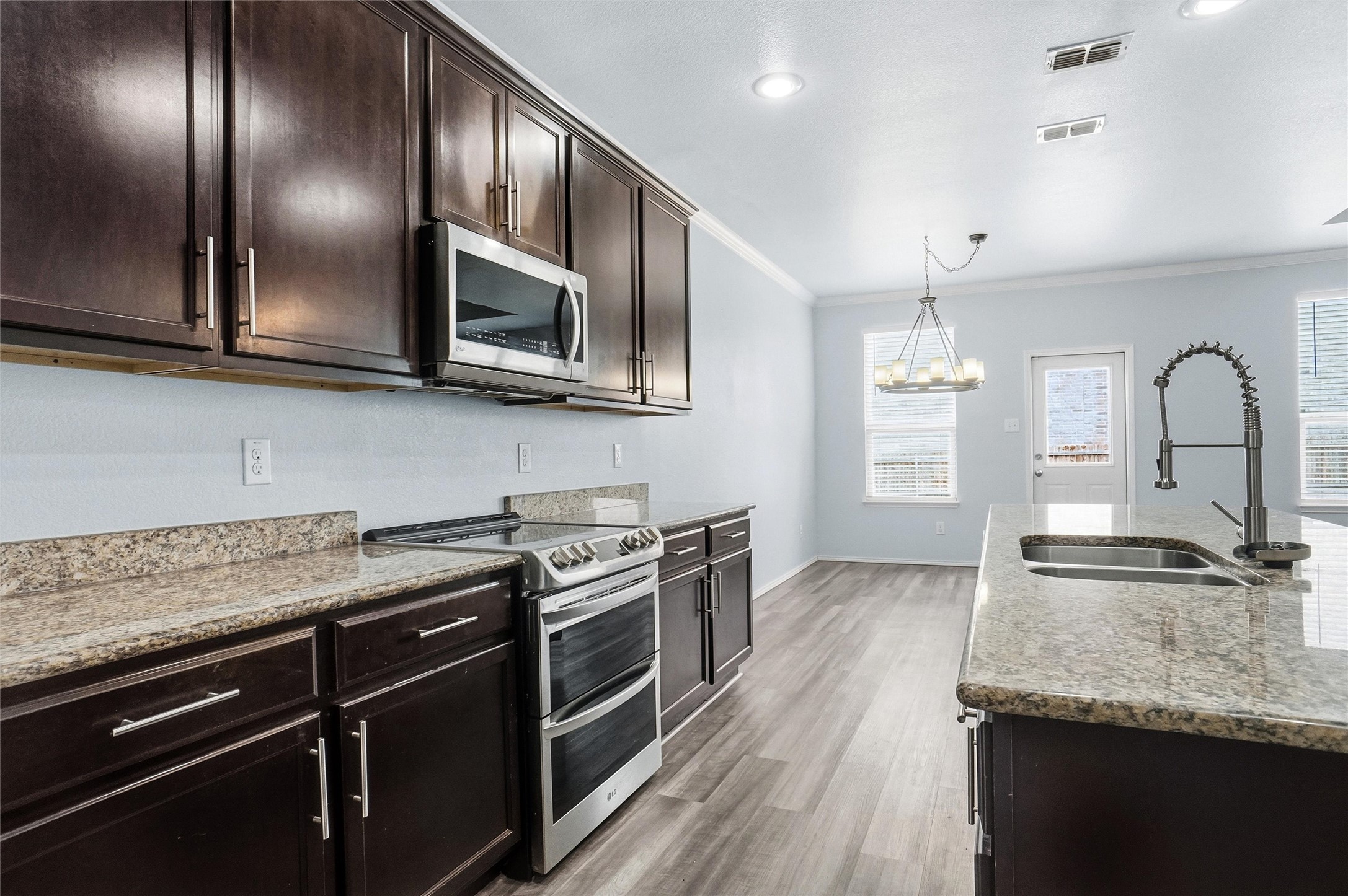 7920 Split Rock Drive