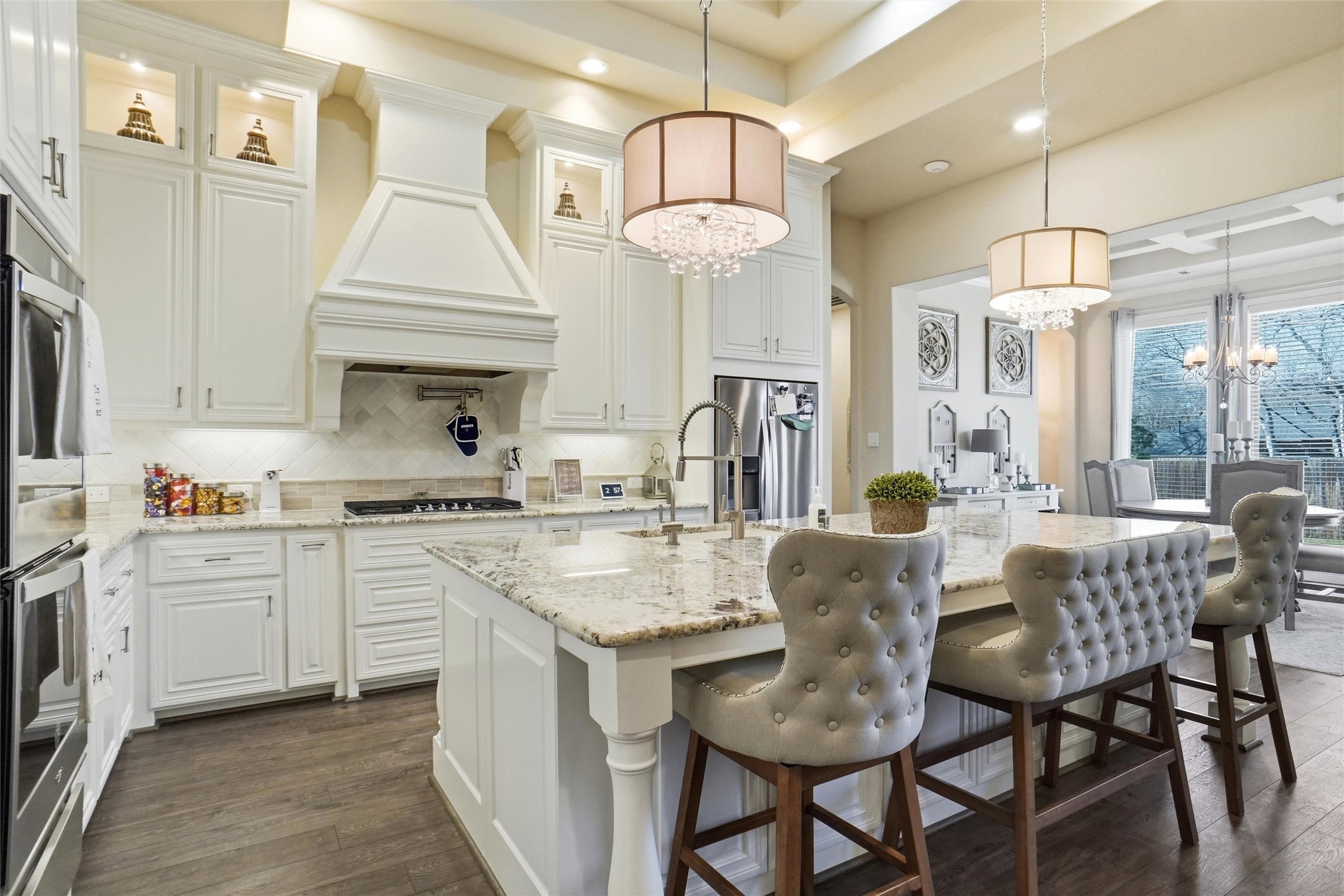 5925 Terrace Oaks Lane