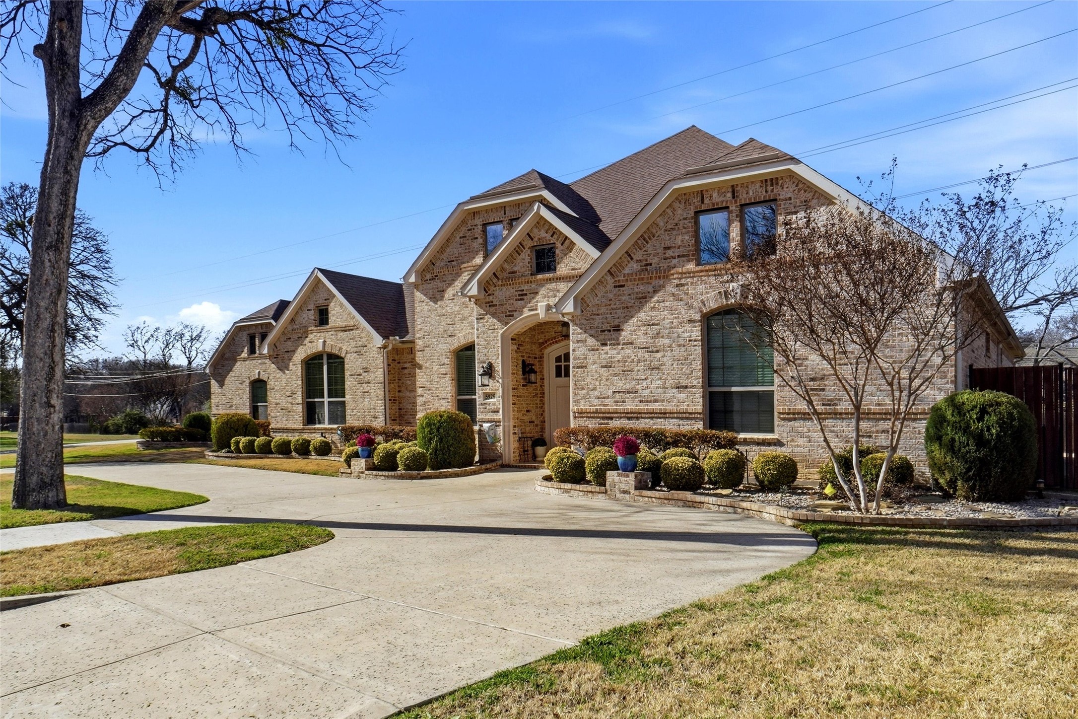 5925 Terrace Oaks Lane