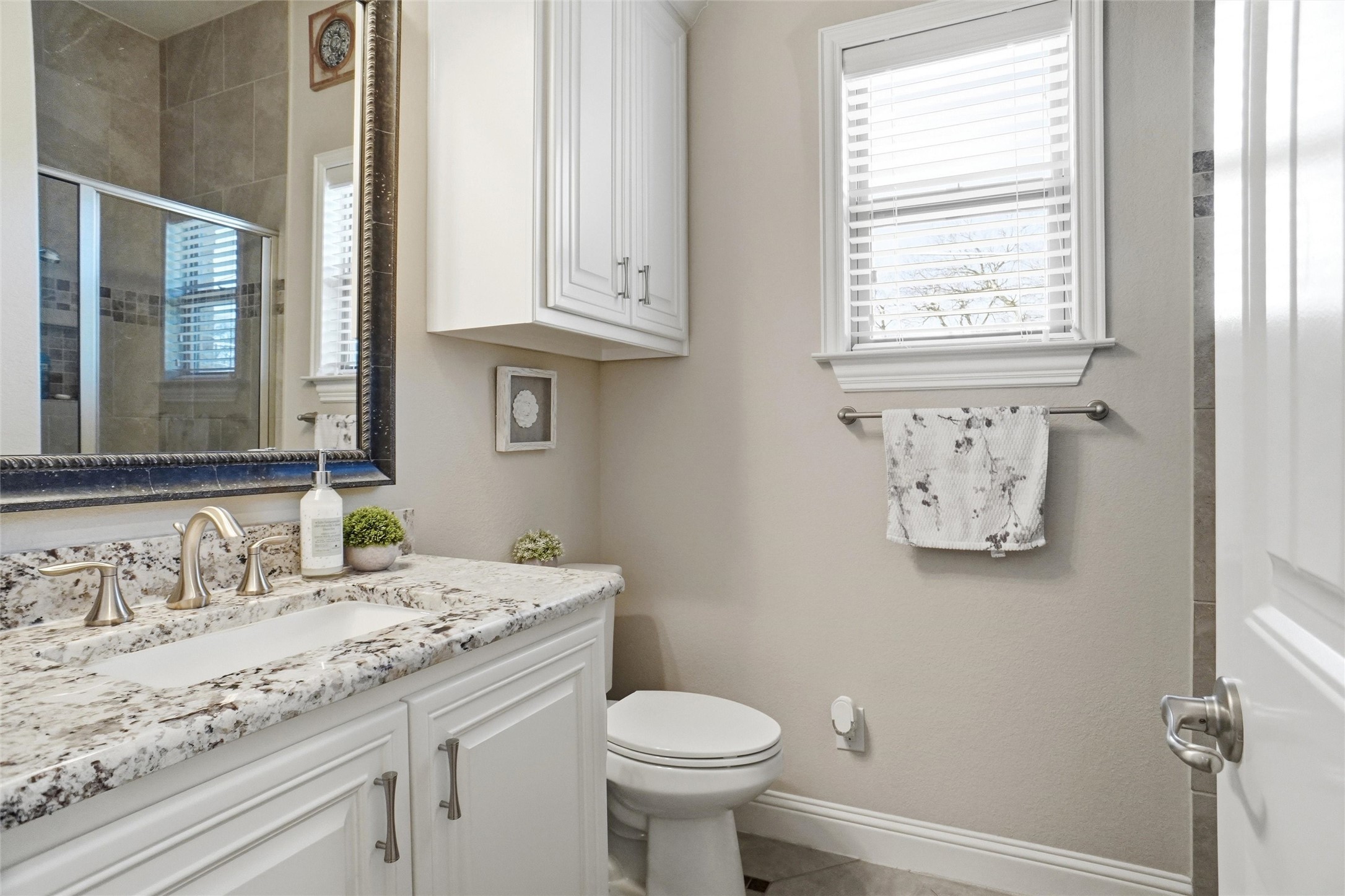 5925 Terrace Oaks Lane