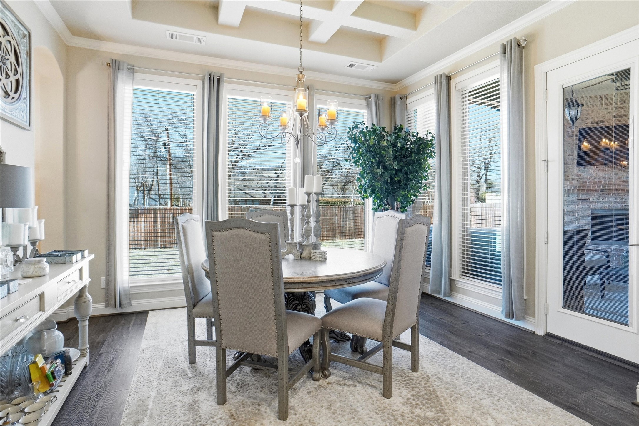 5925 Terrace Oaks Lane