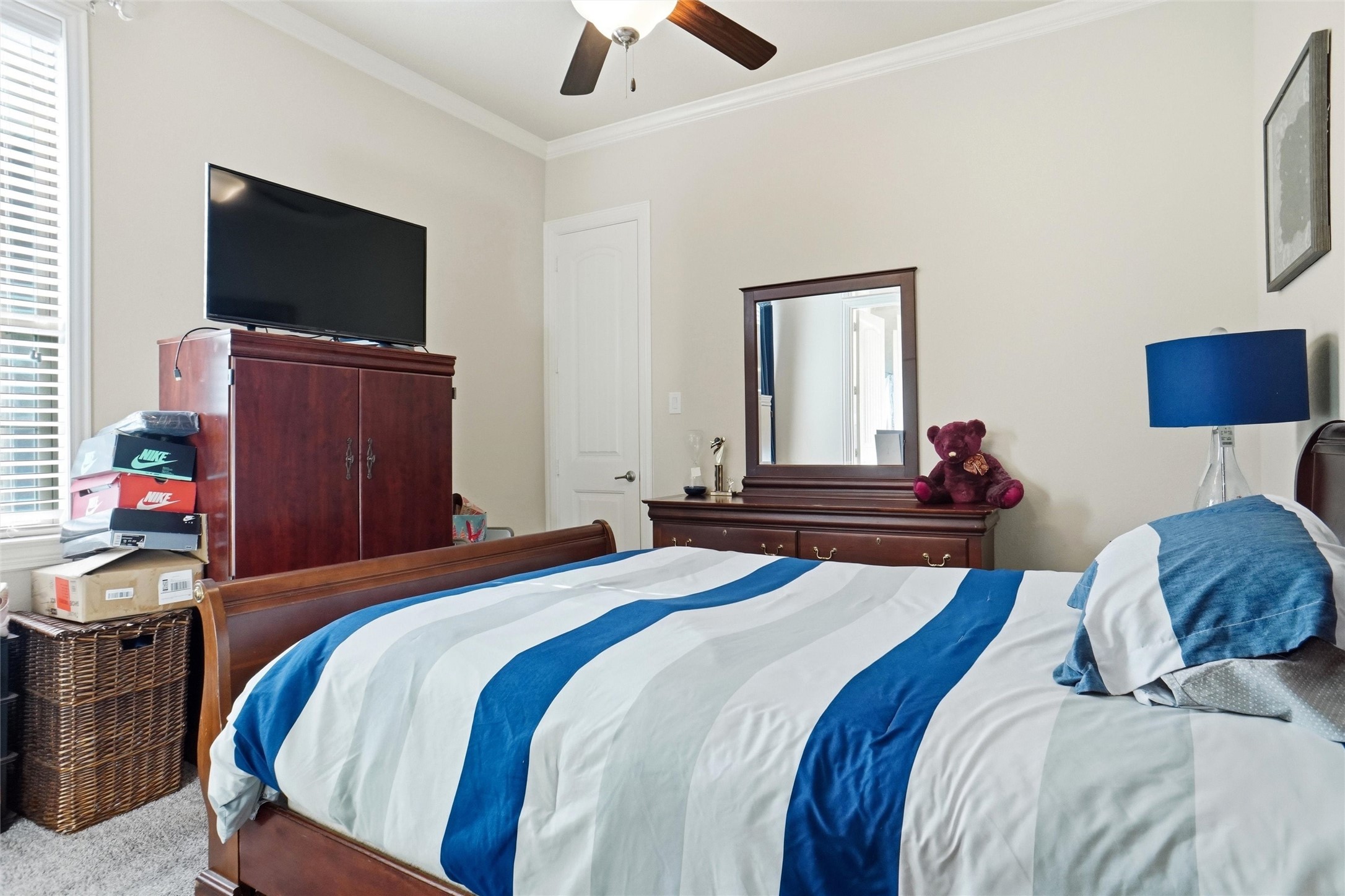 5925 Terrace Oaks Lane