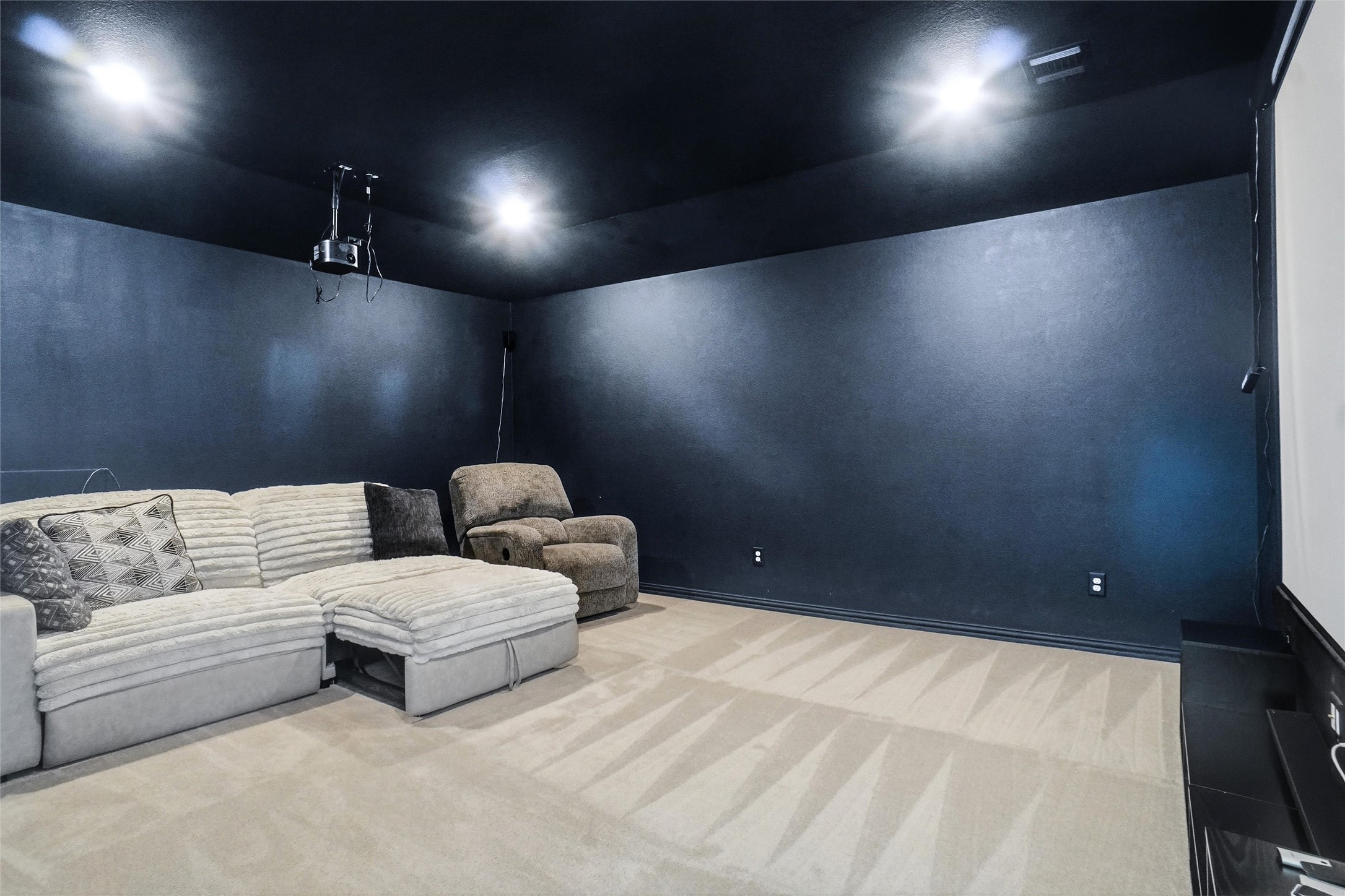 2073 Cloverfern Way