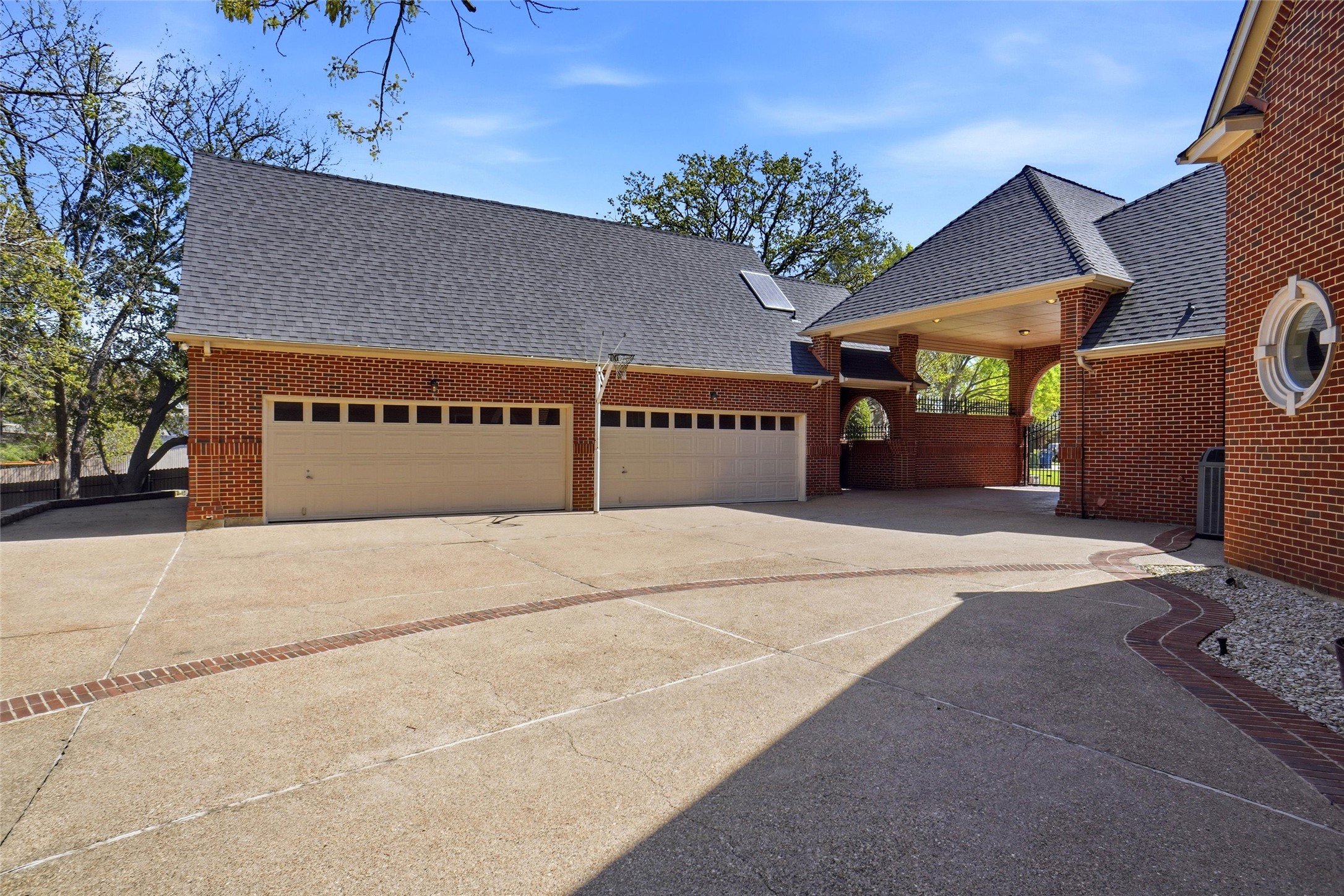 3302 Sweet Gum Lane
