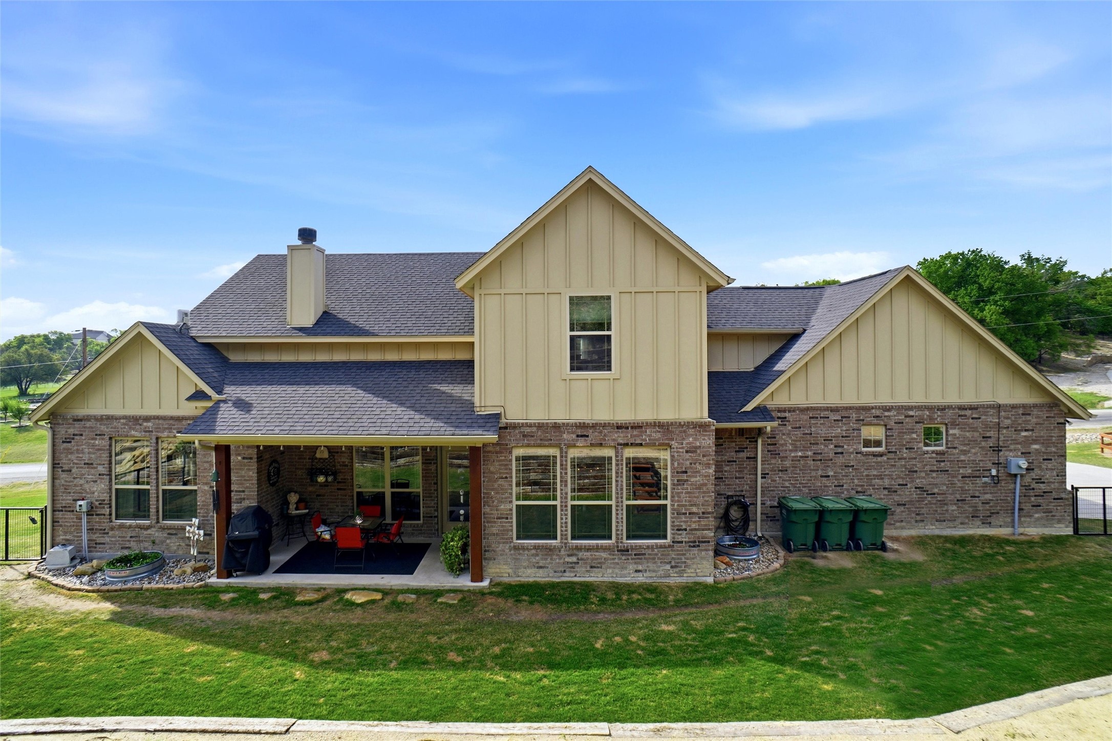 1024 Tex Lane