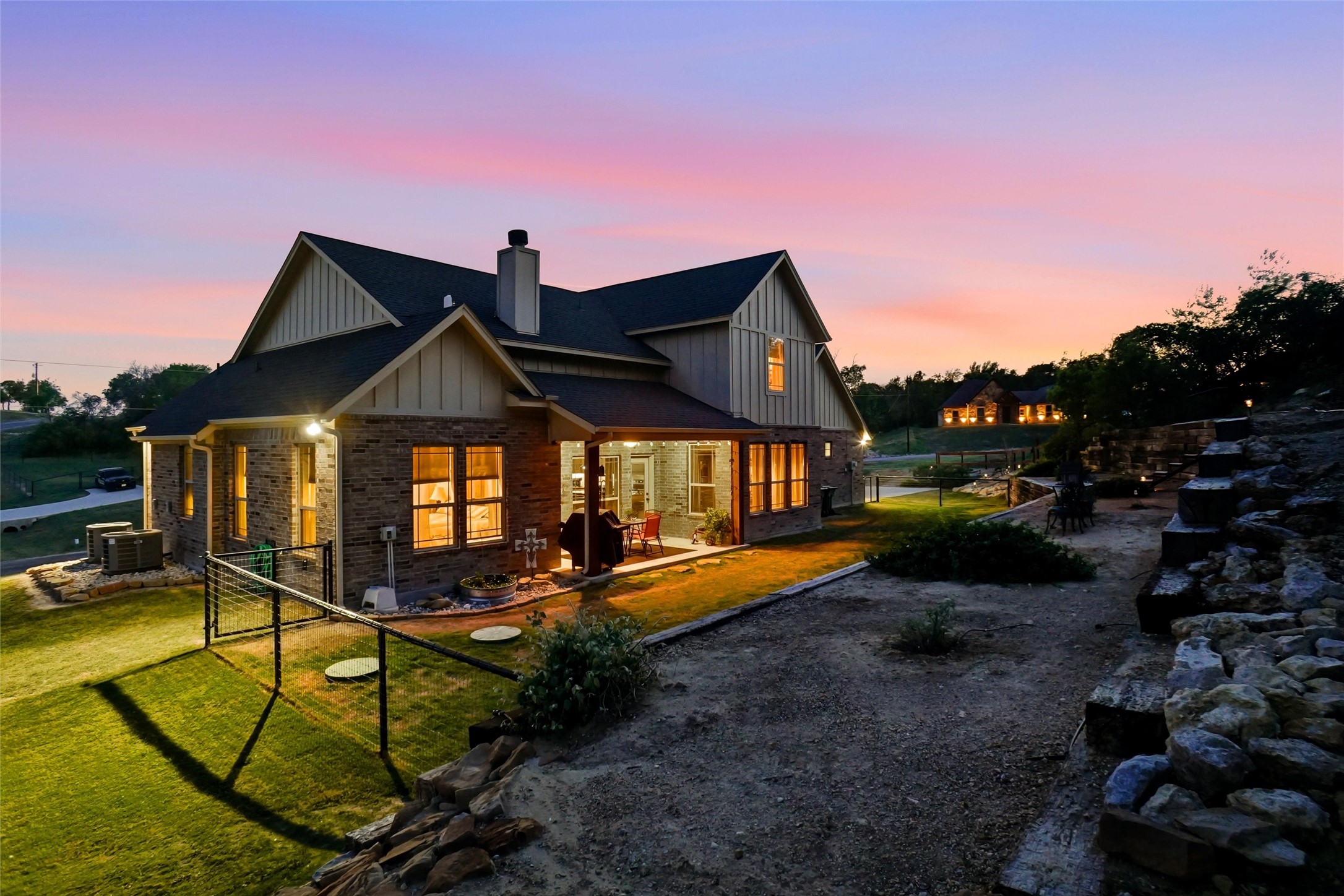 1024 Tex Lane