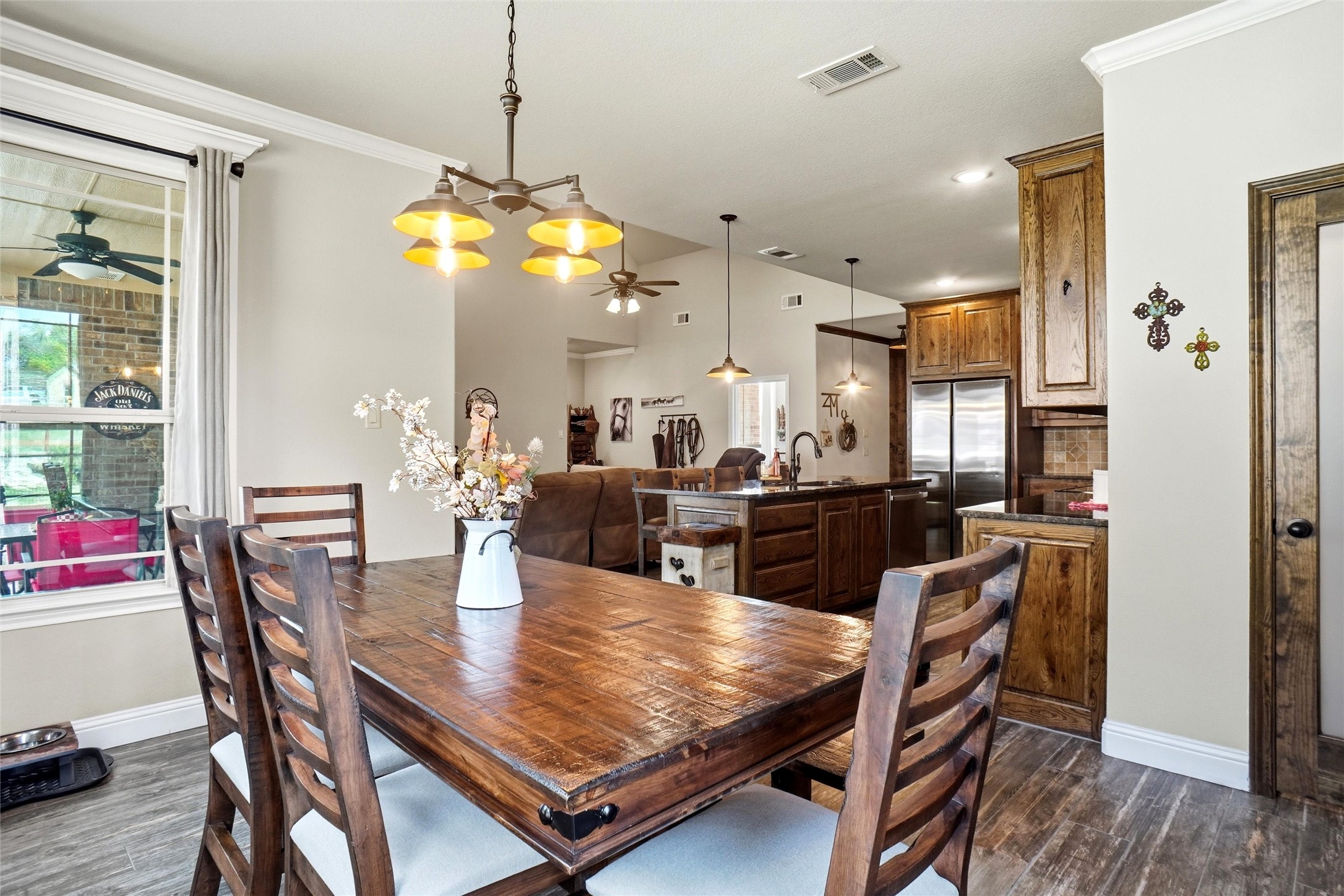 1024 Tex Lane