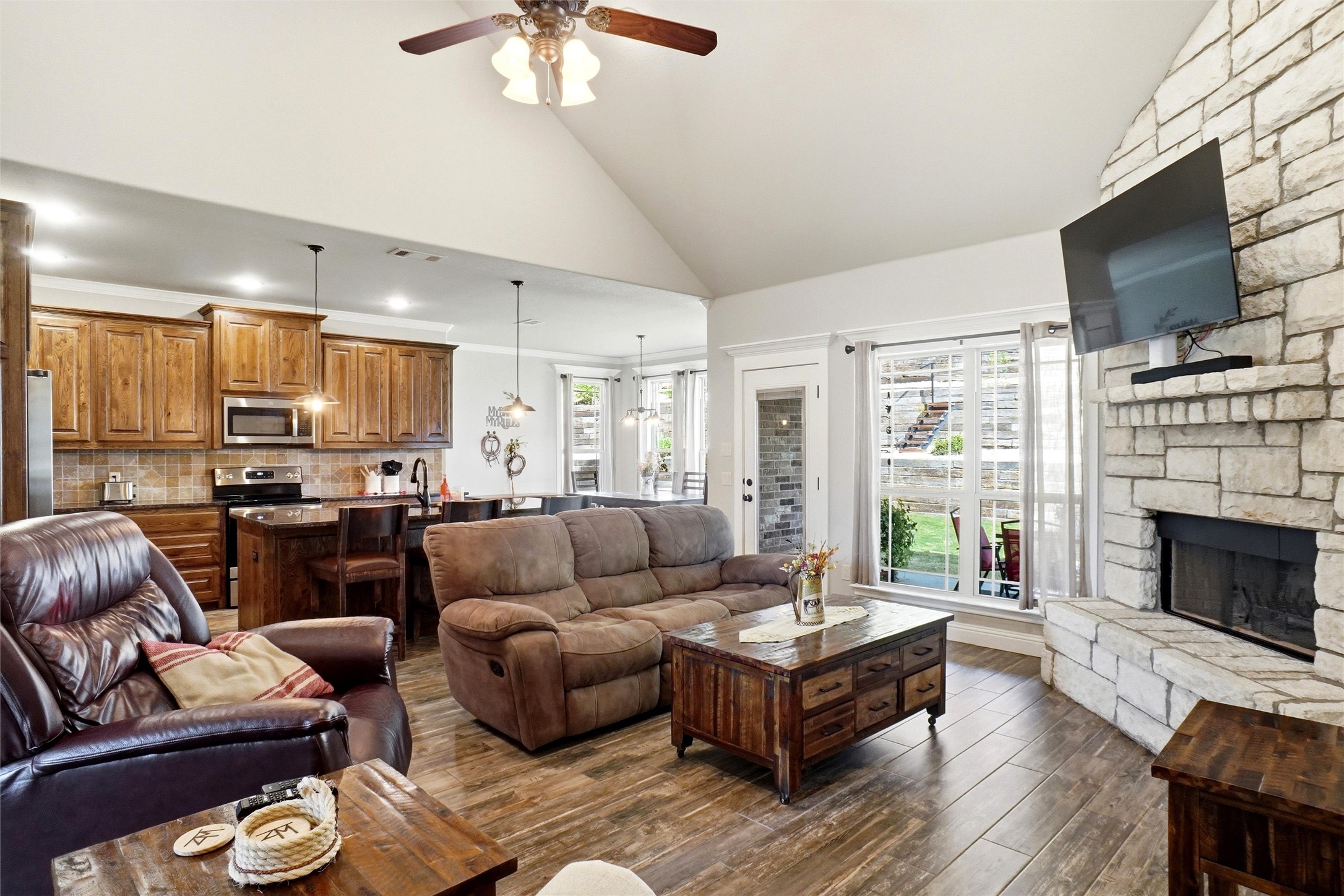 1024 Tex Lane