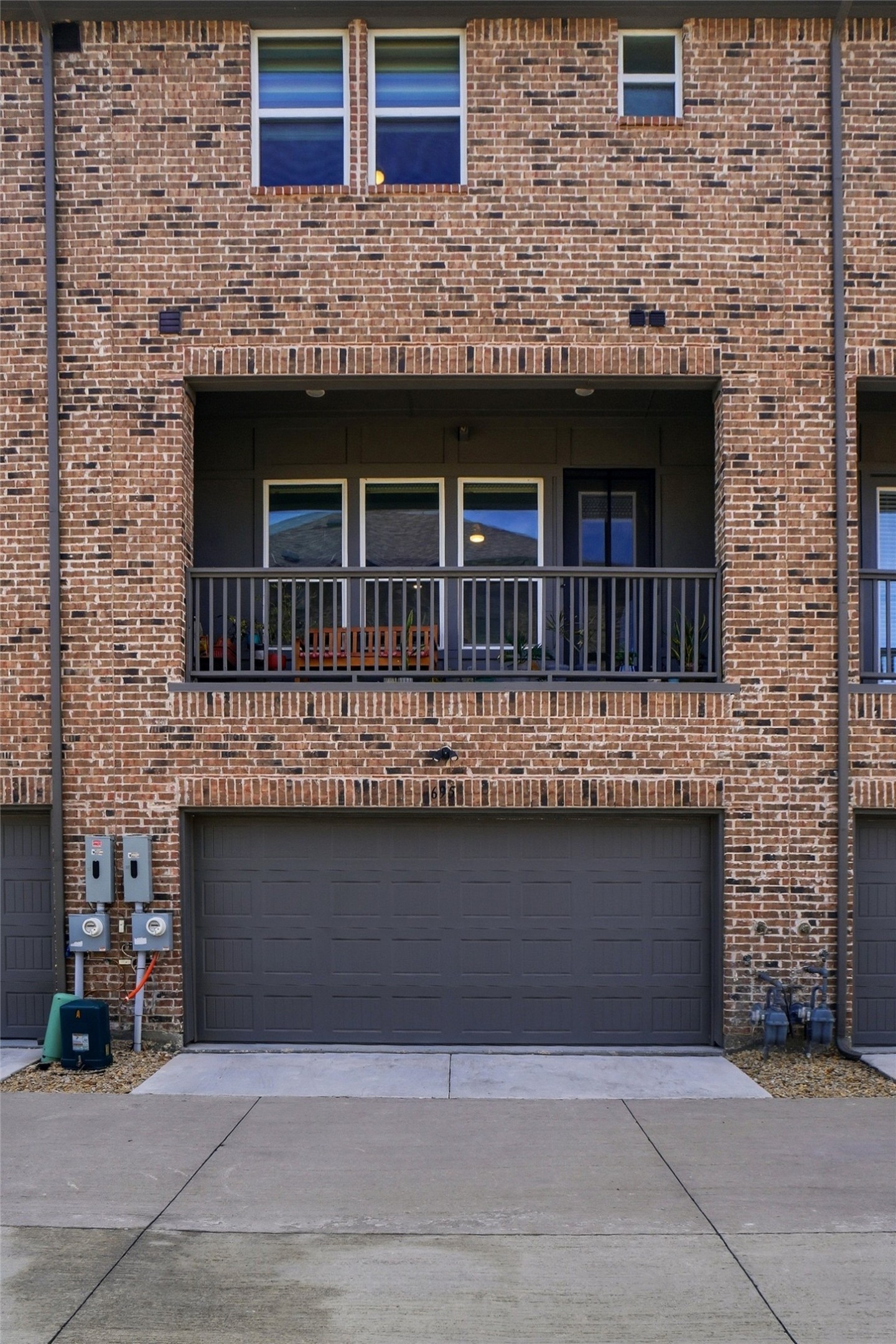 695 Vista Del Lago Drive