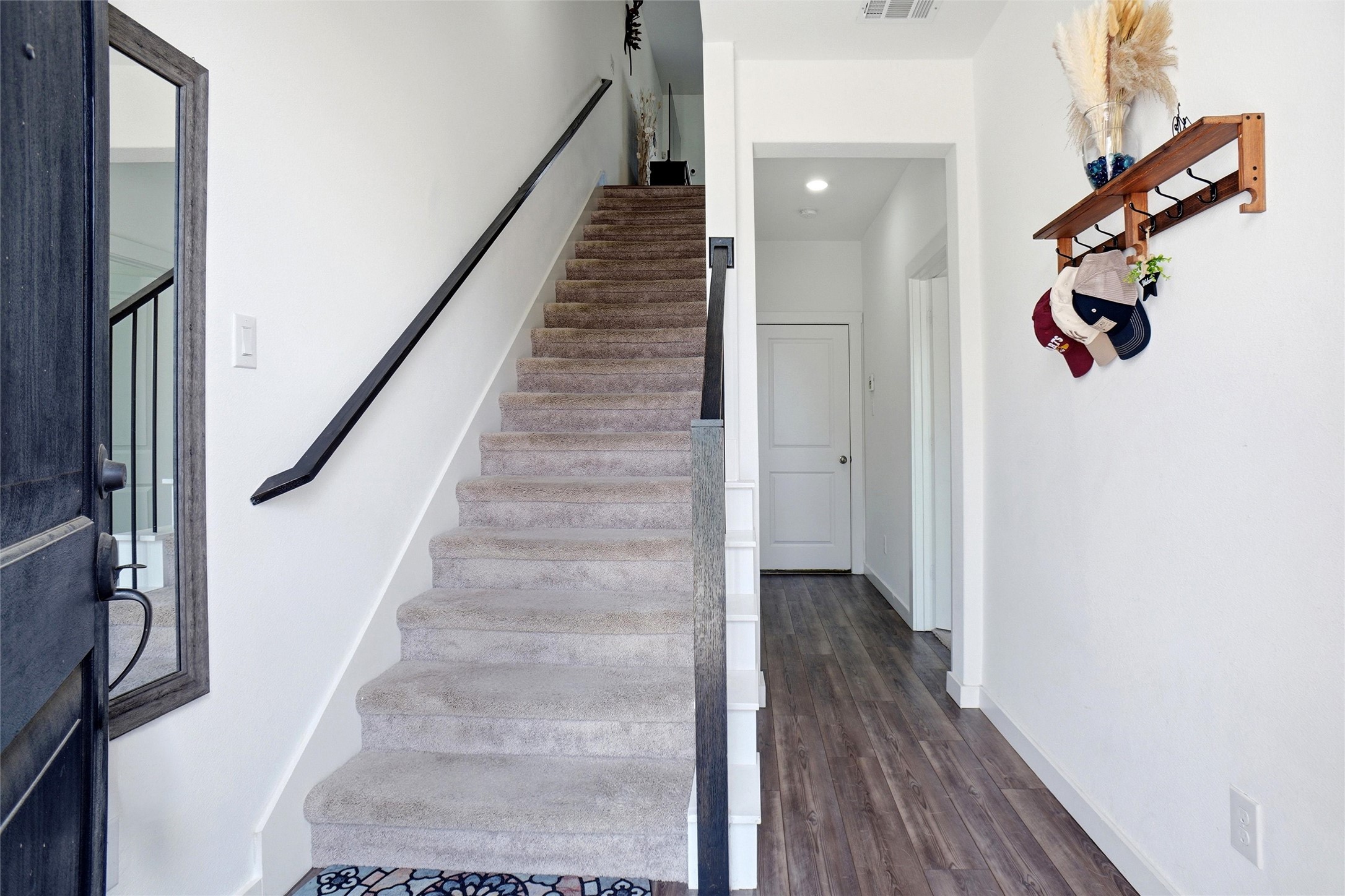 695 Vista Del Lago Drive