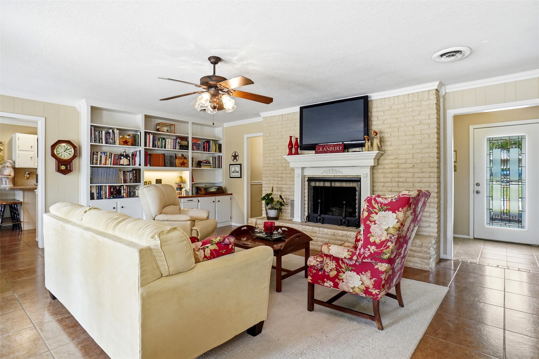 6122 Belvidere Circle