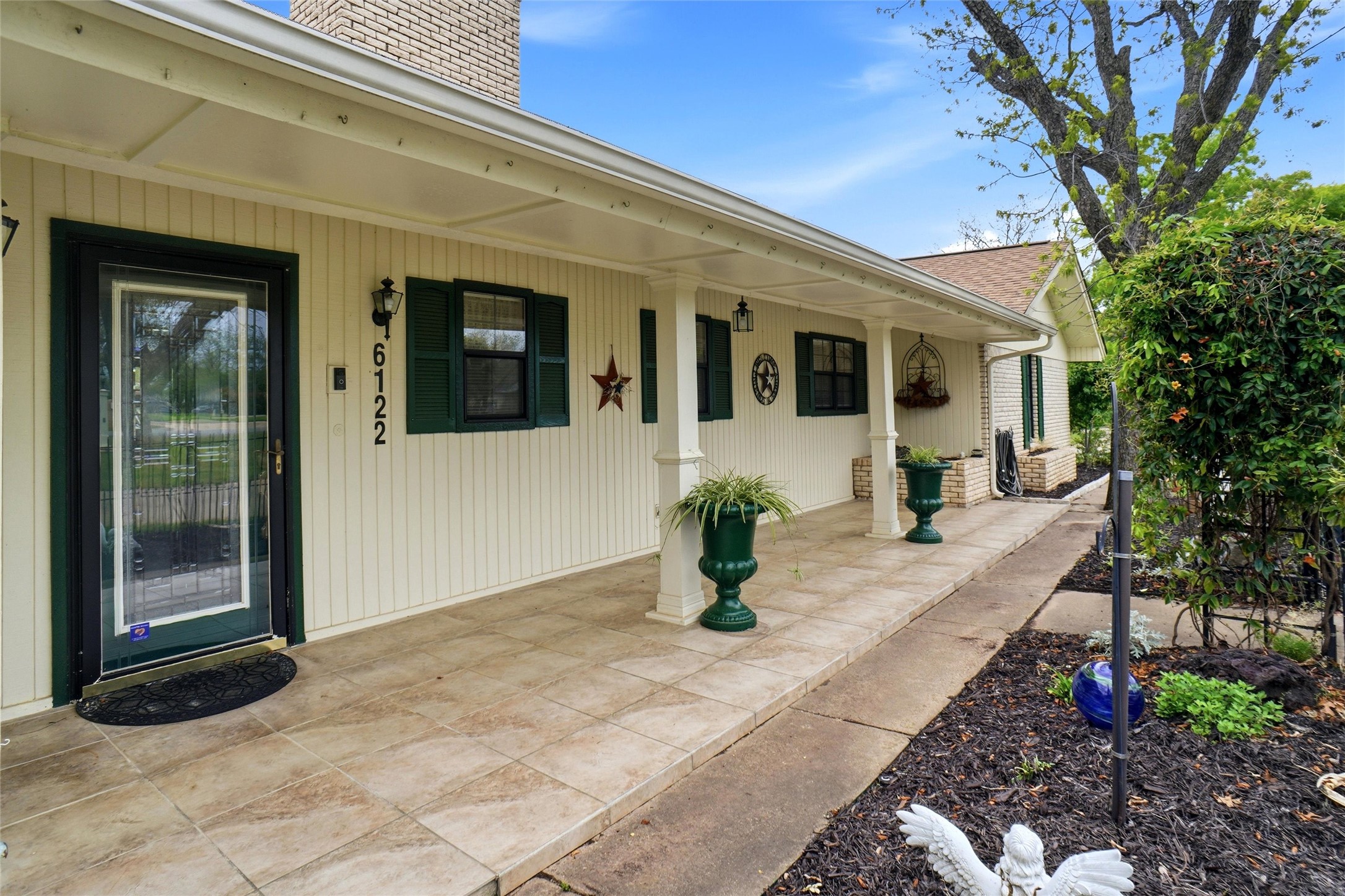 6122 Belvidere Circle