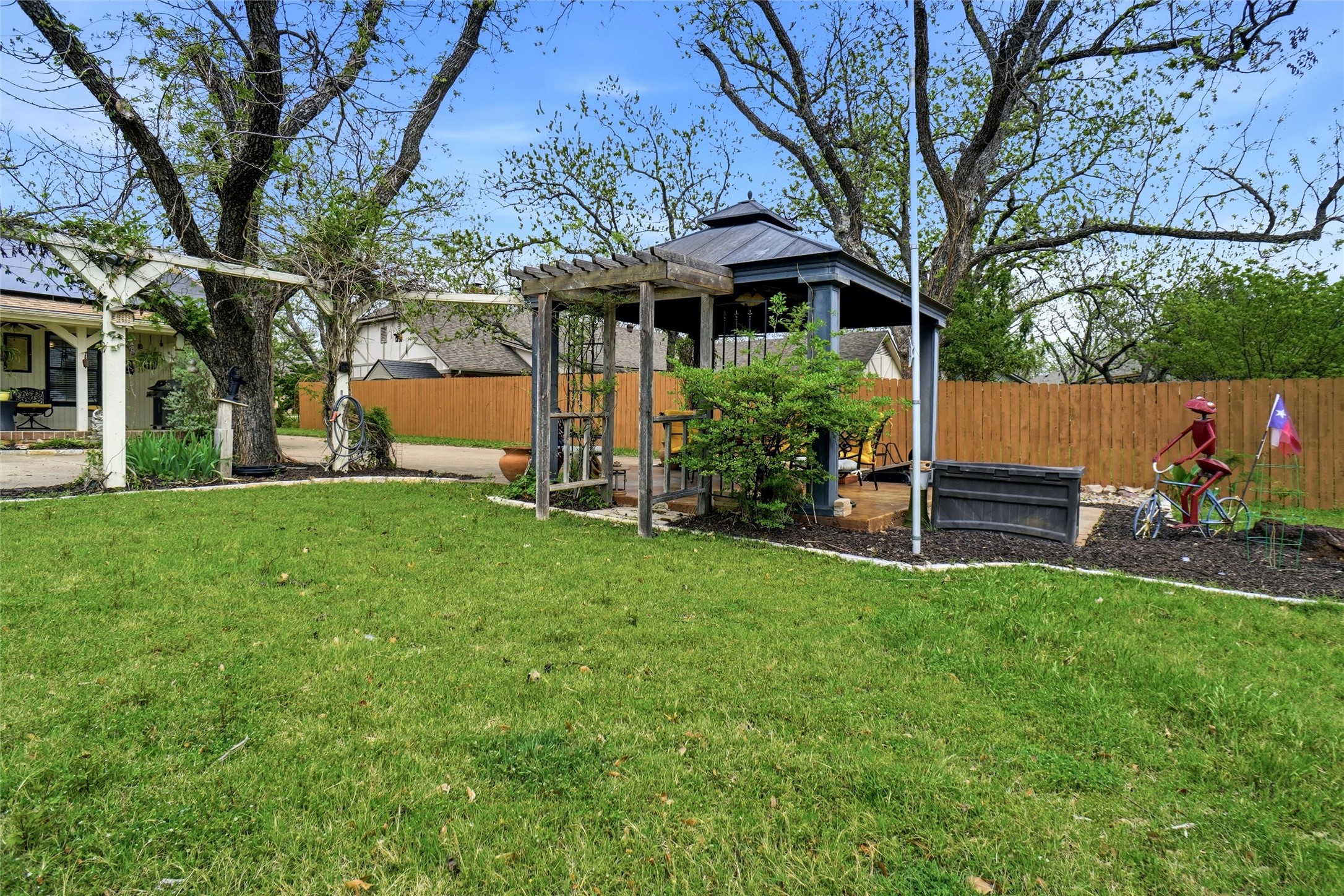 6122 Belvidere Circle