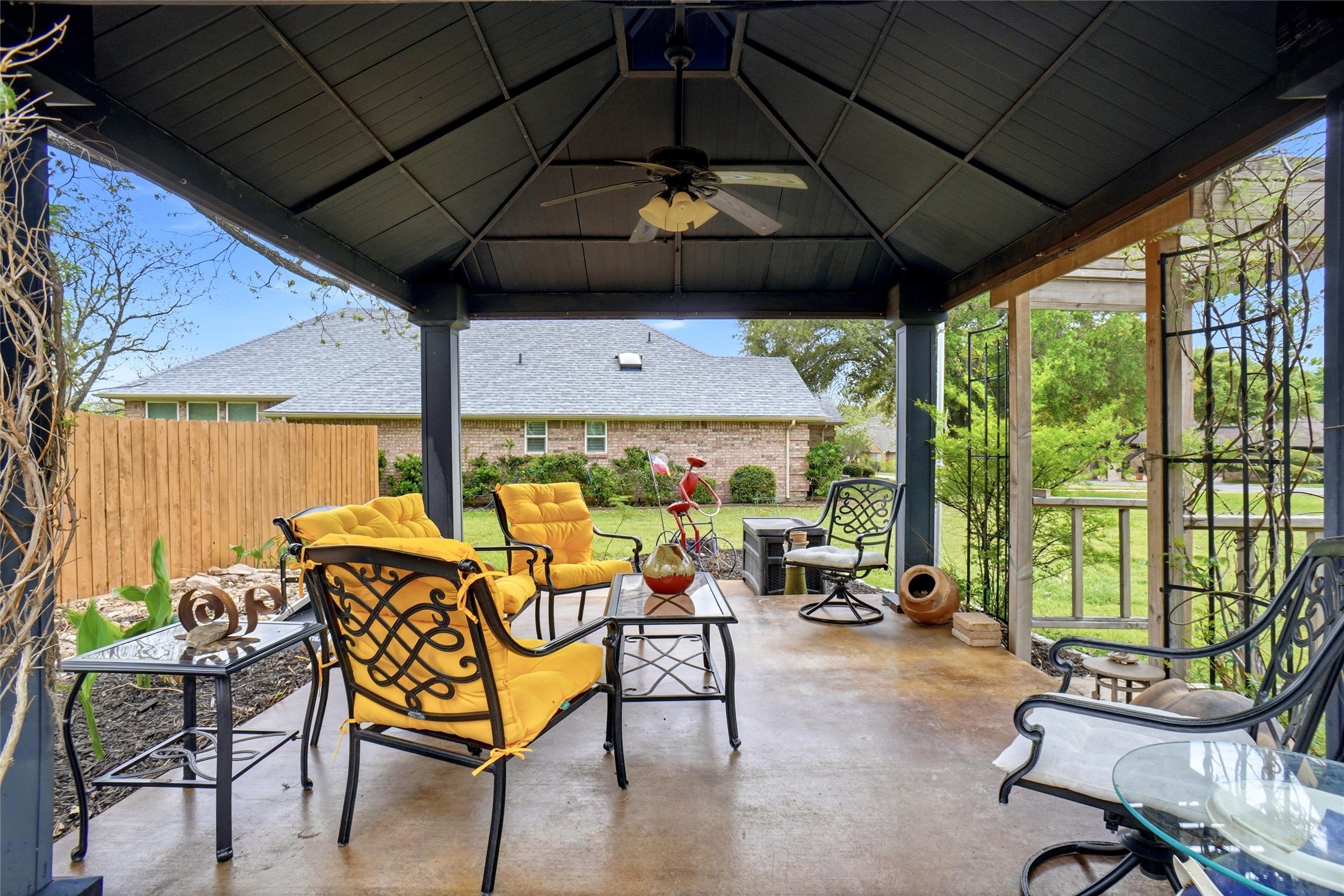 6122 Belvidere Circle