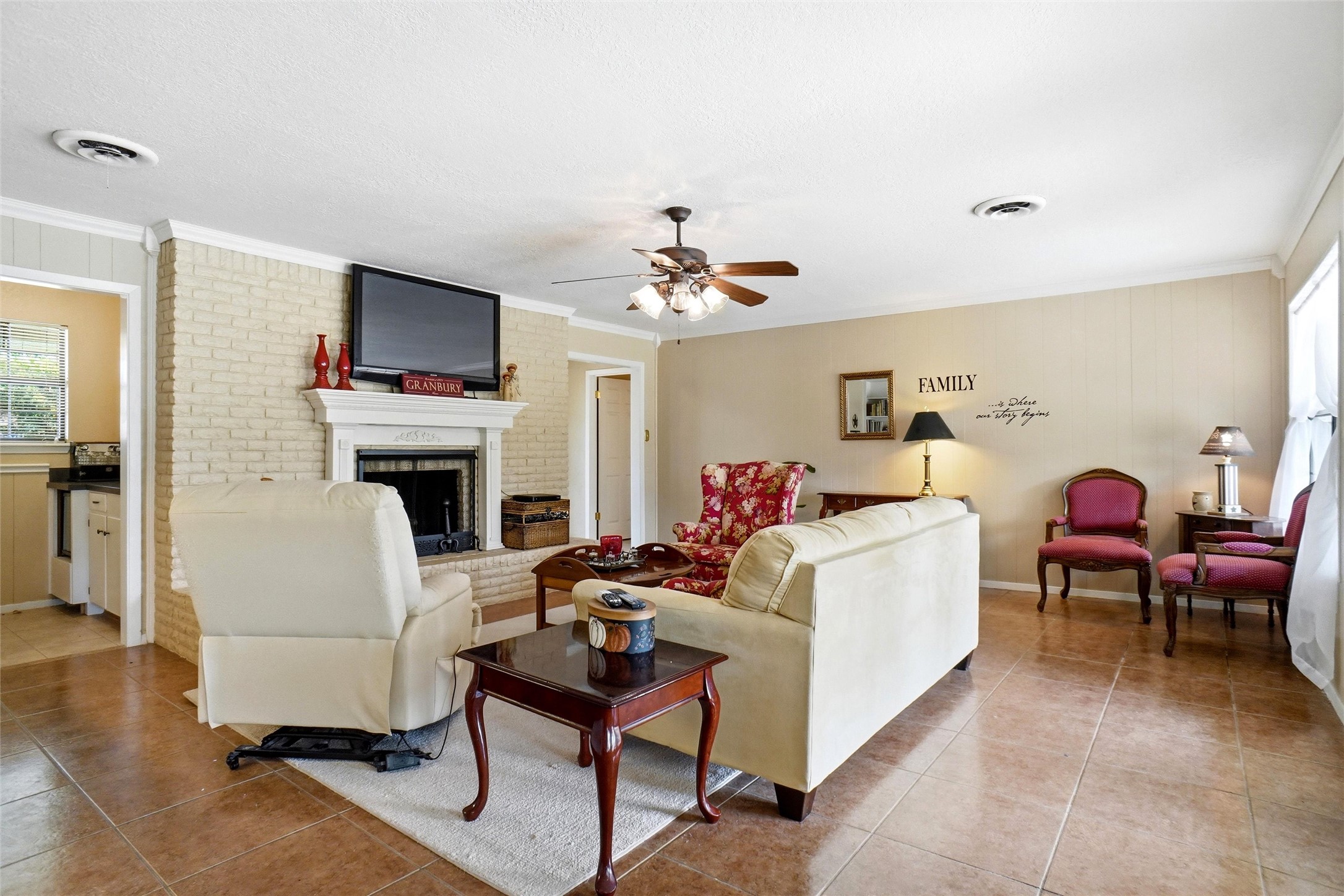 6122 Belvidere Circle