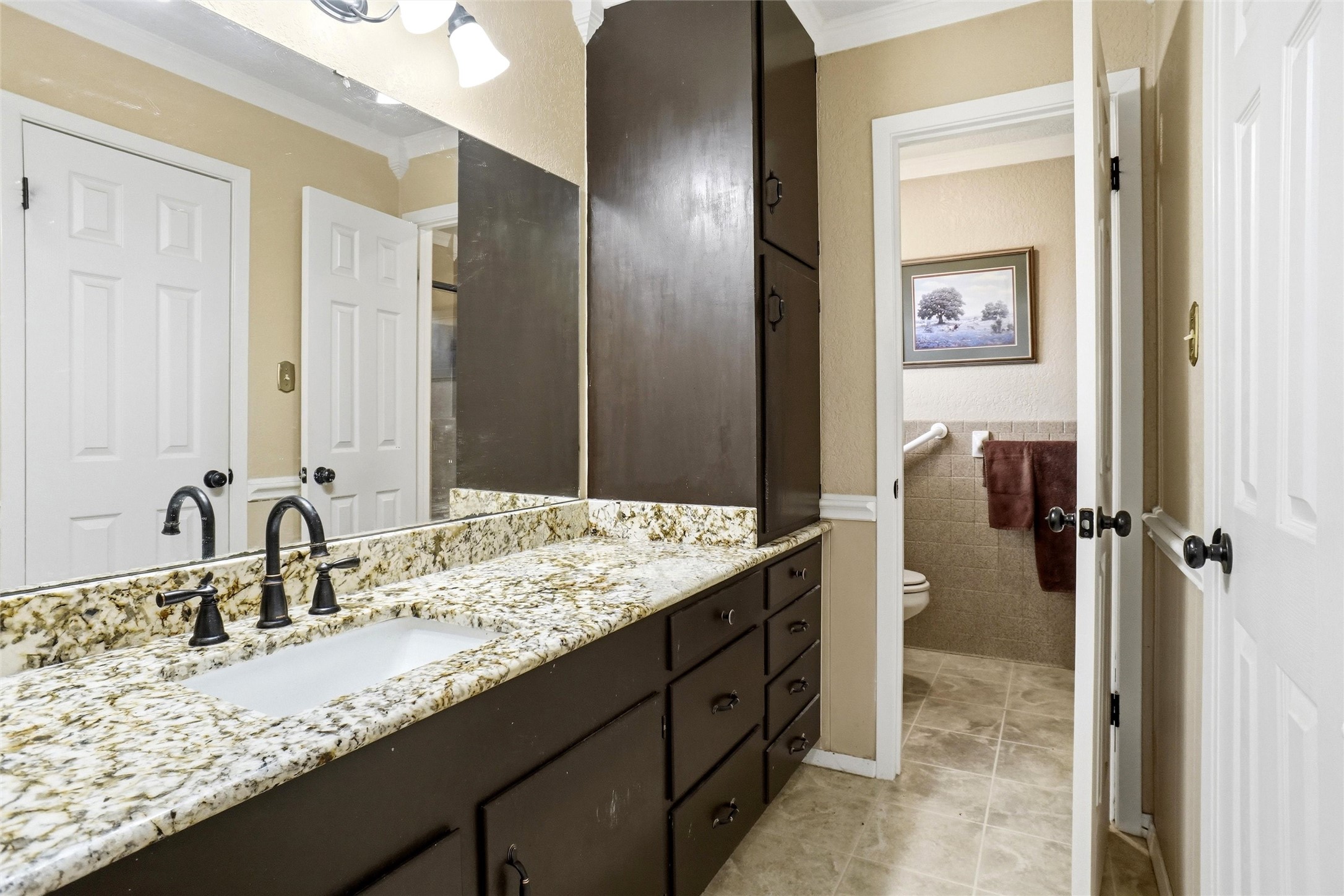 6122 Belvidere Circle