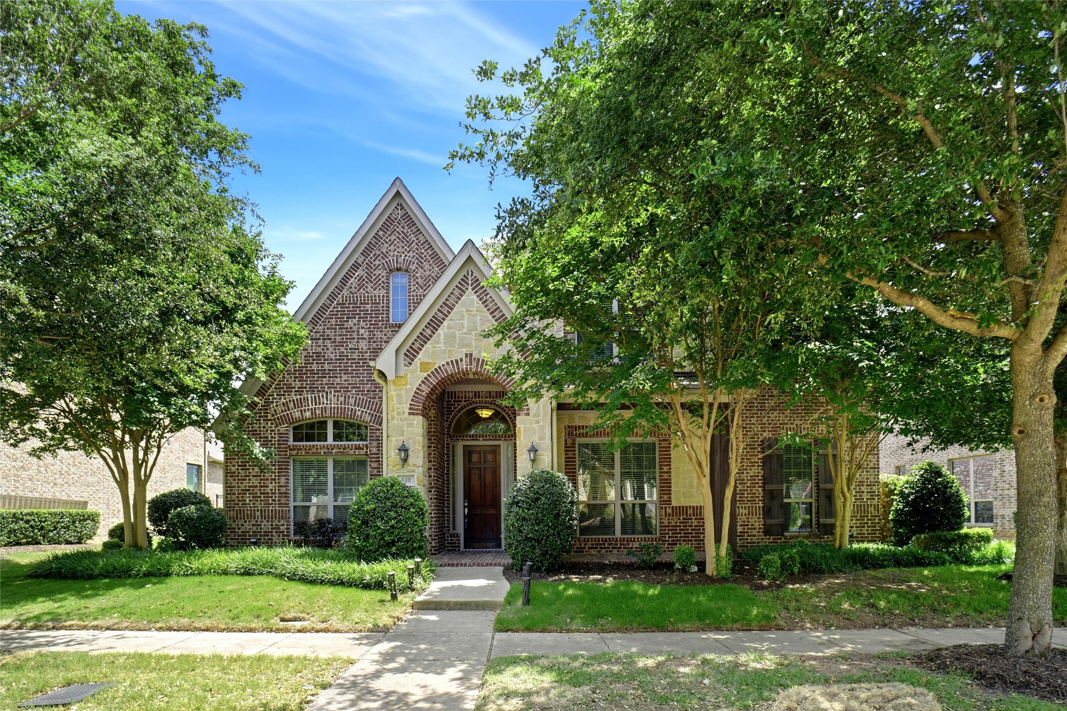 800 Orleans Drive