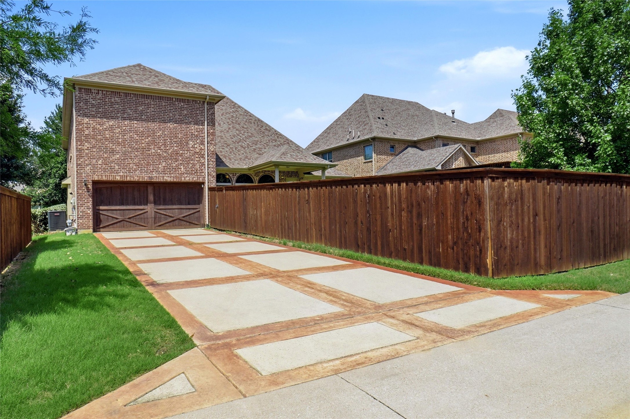 800 Orleans Drive