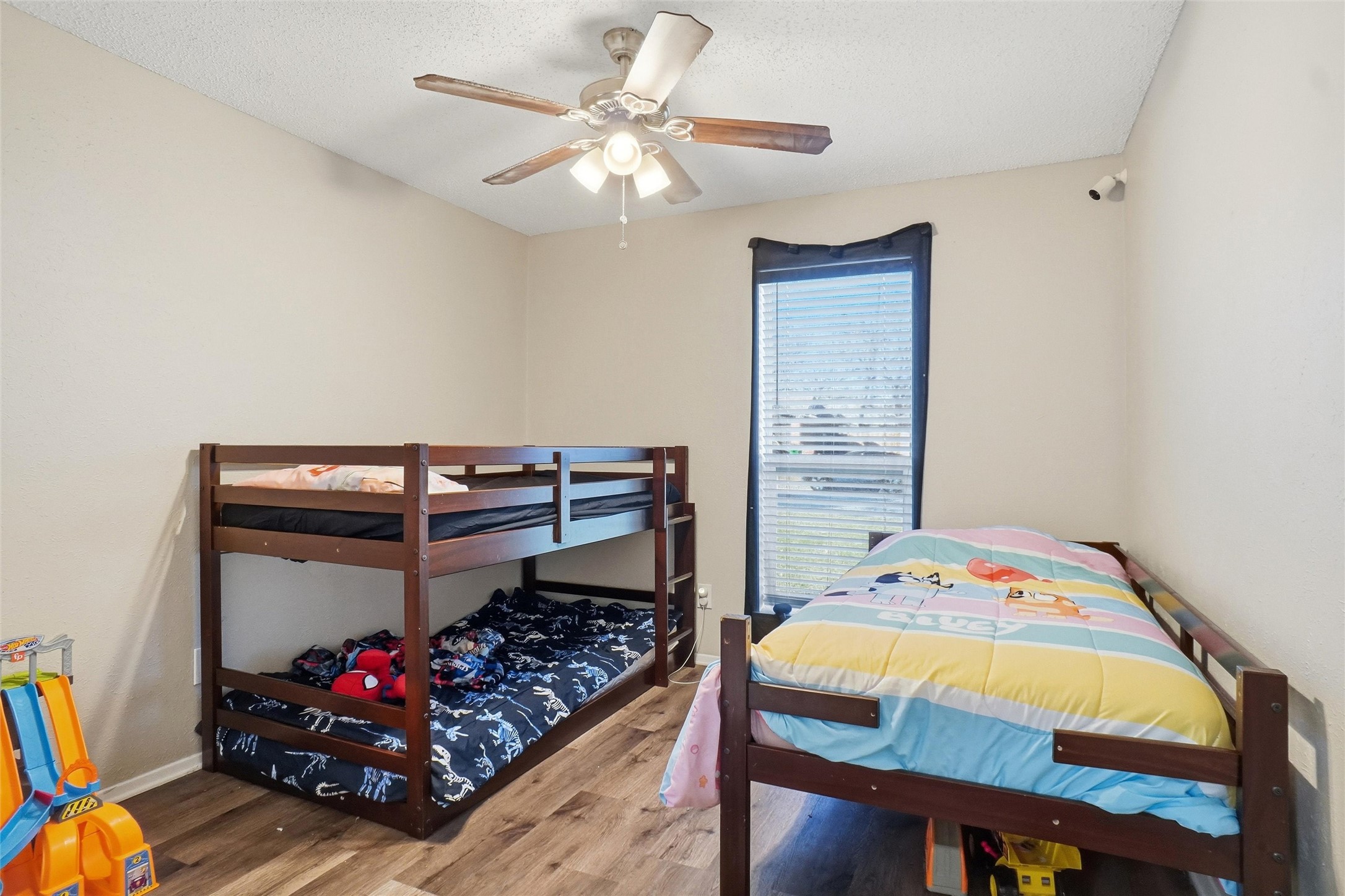 5544 Dunson Drive