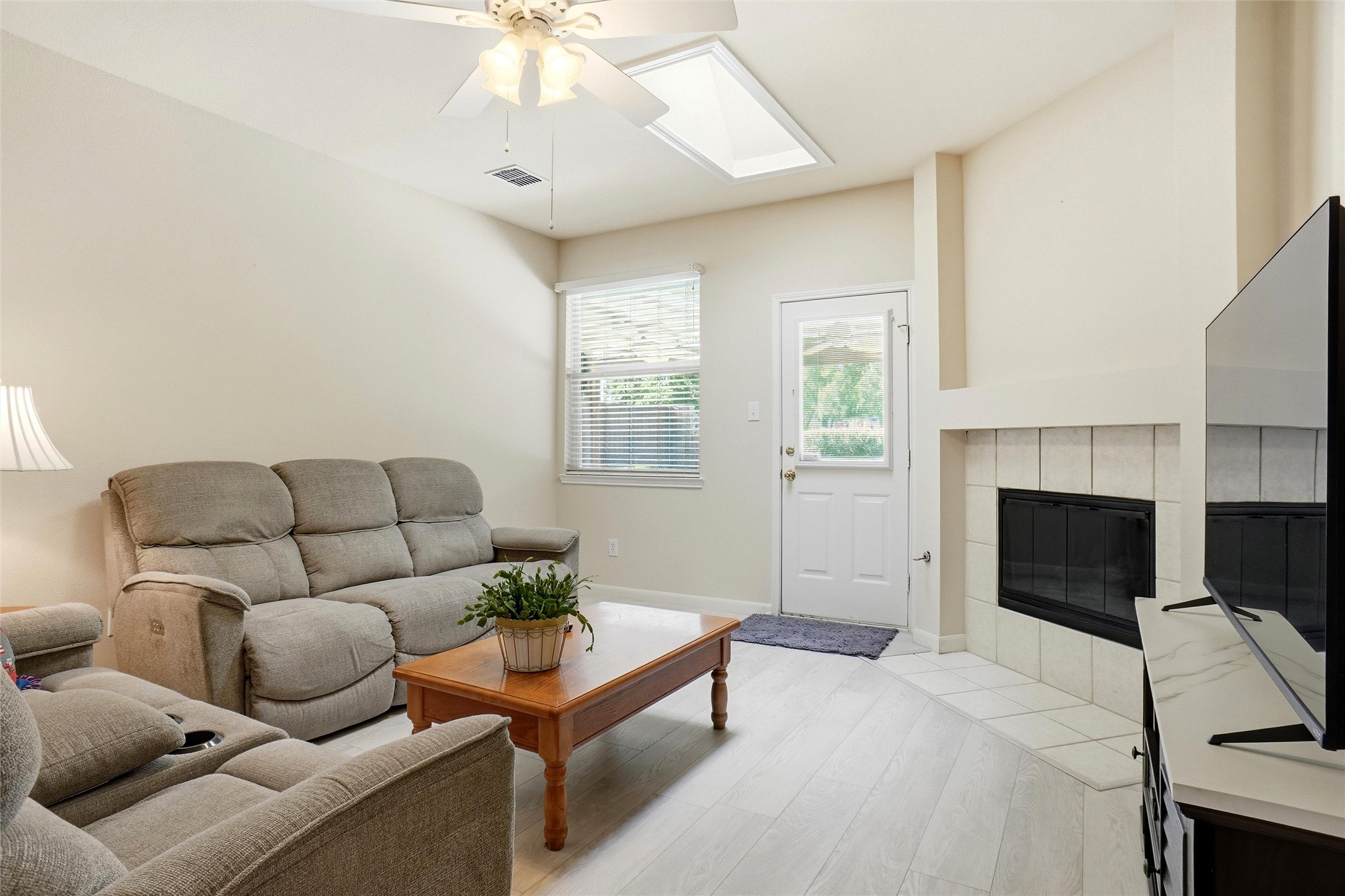 1140 Whispering Trail Circle
