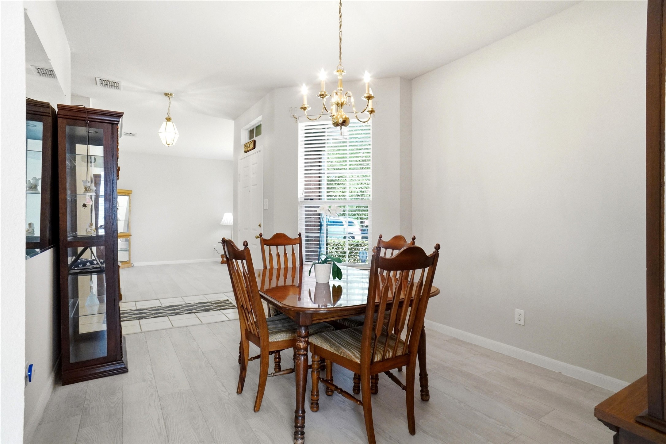 1140 Whispering Trail Circle