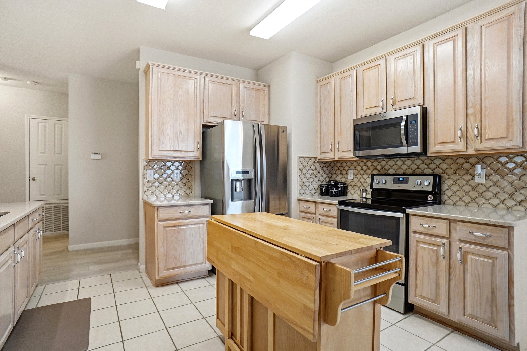 1140 Whispering Trail Circle