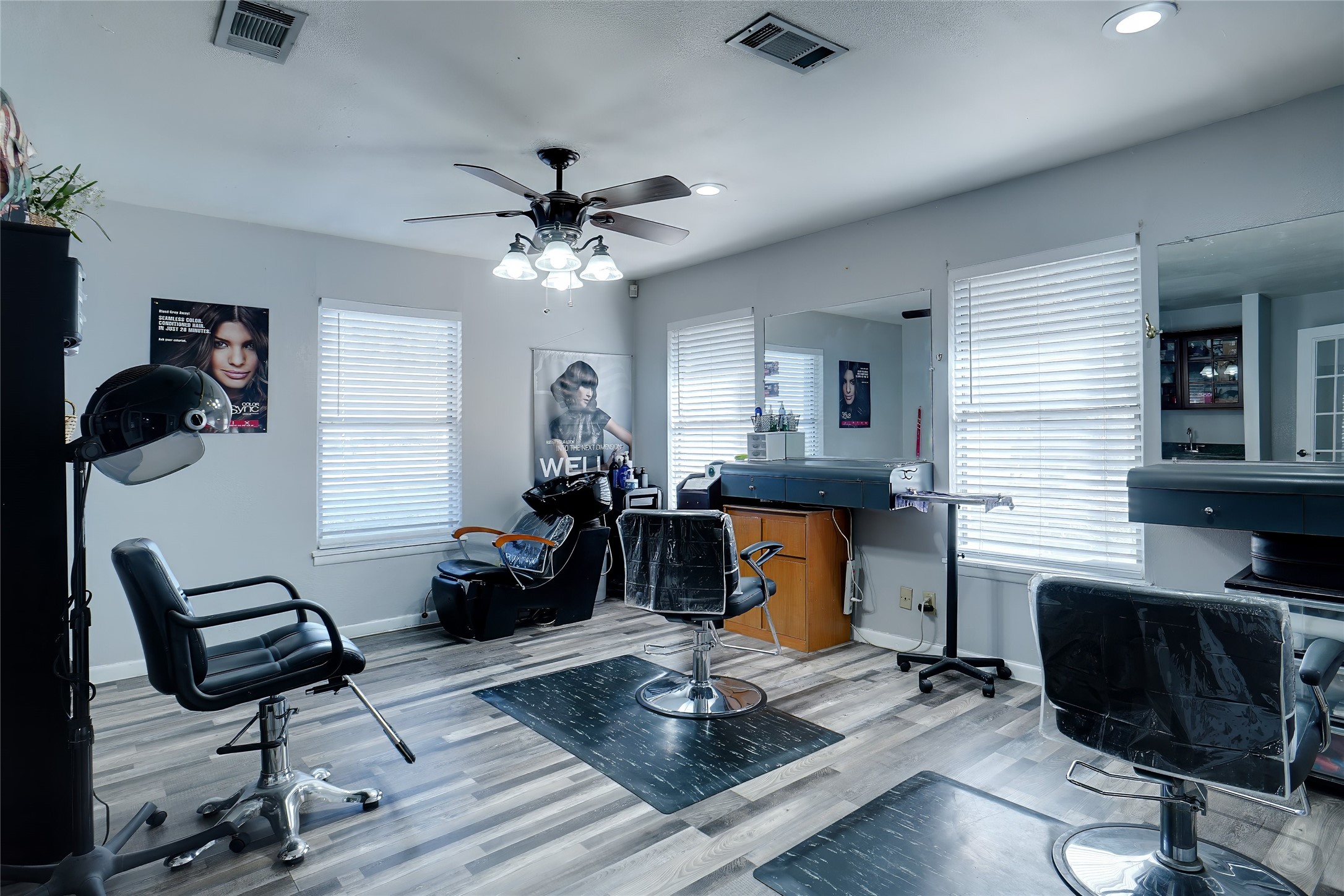 7298 Glenview Drive