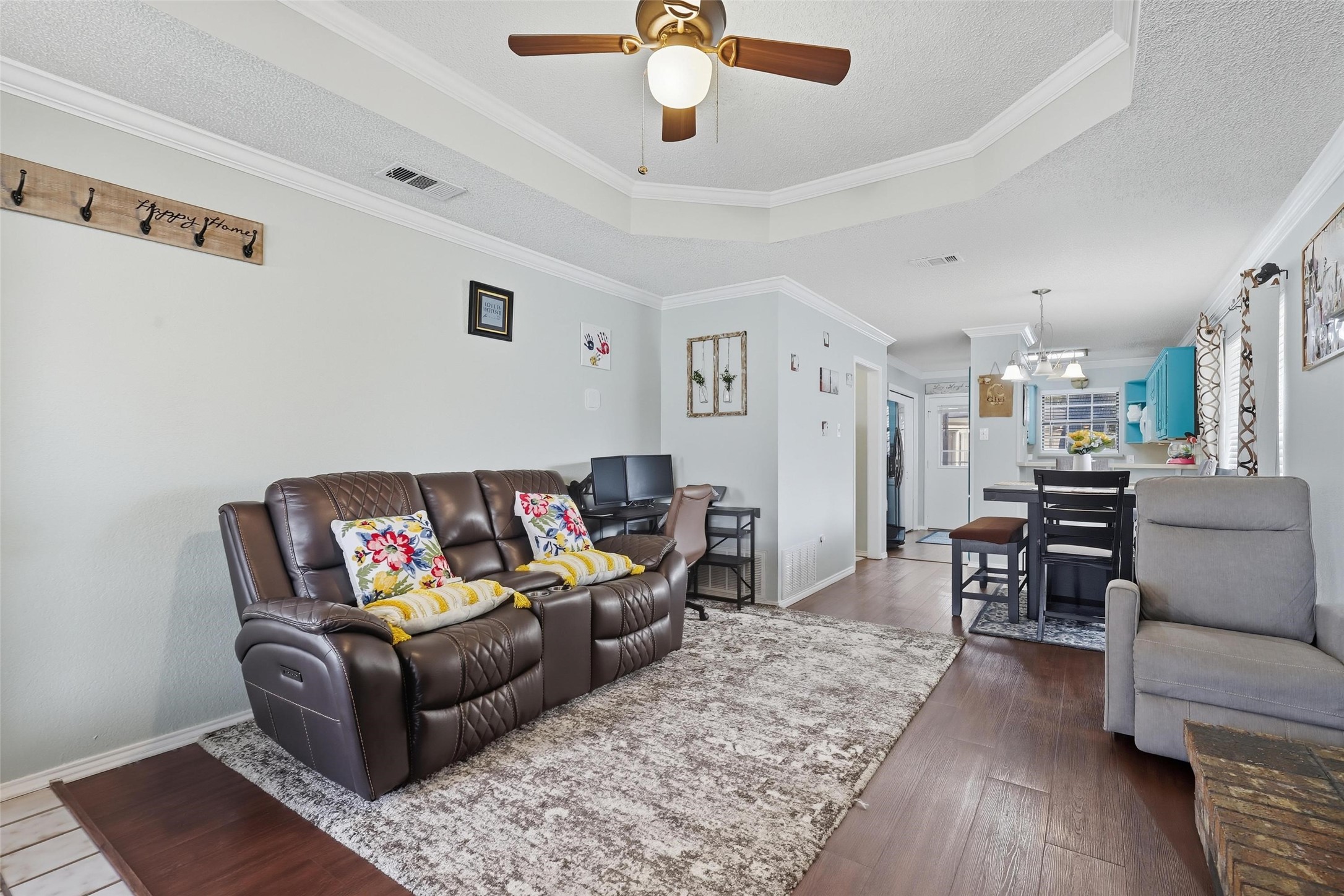 5616 Westchase Drive