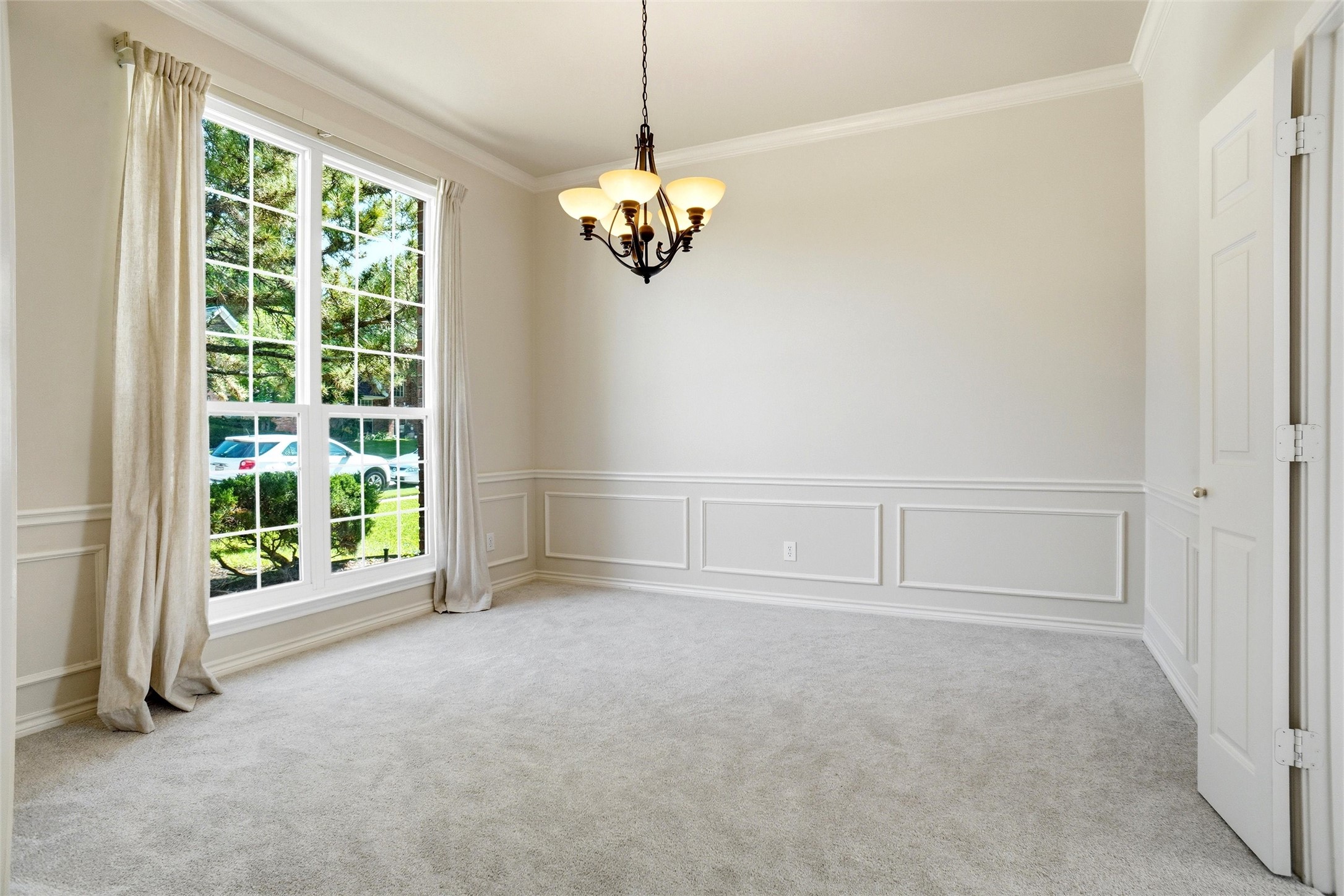1113 Hunters Creek Drive
