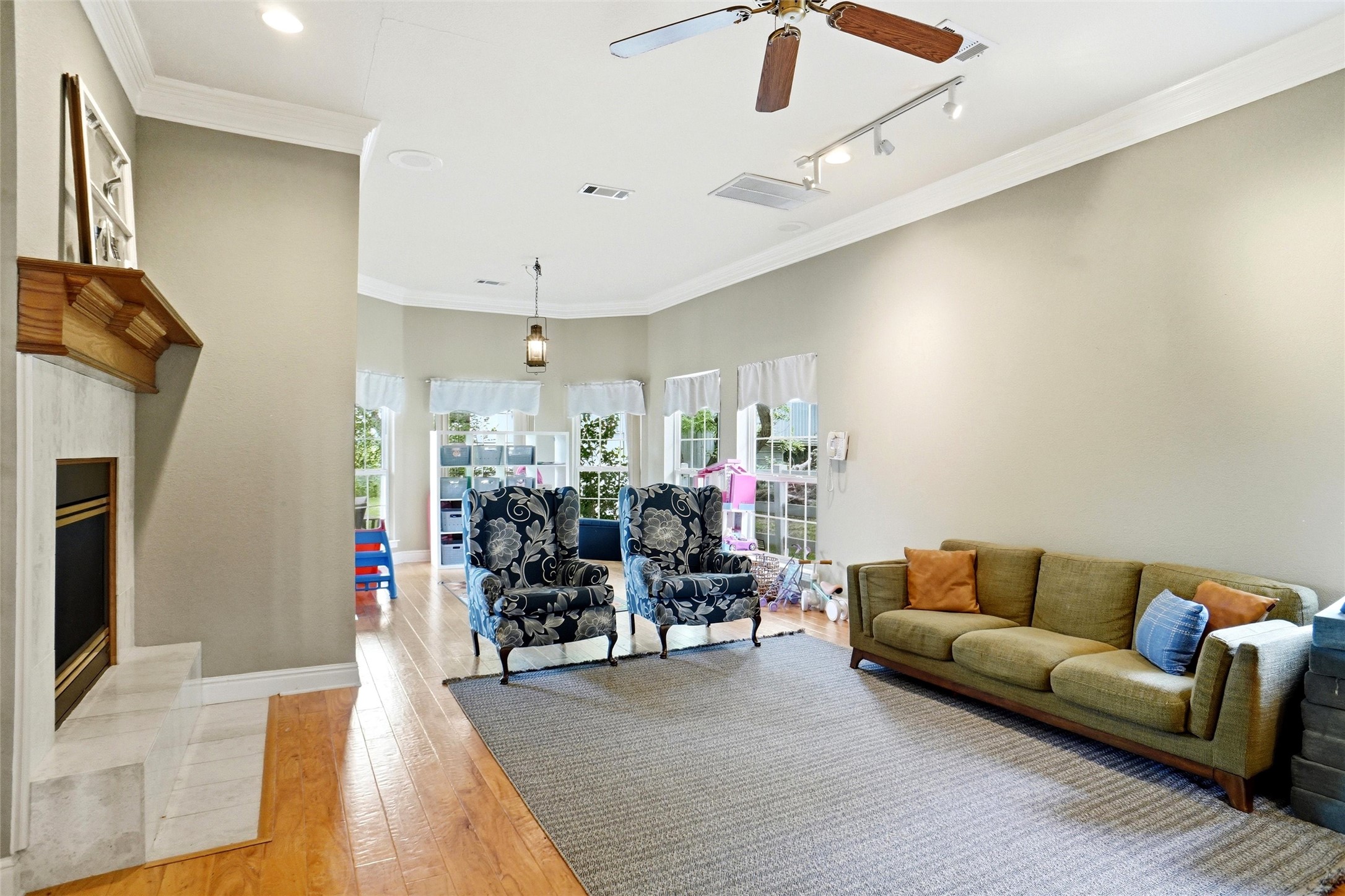 2600 Rosebud Lane