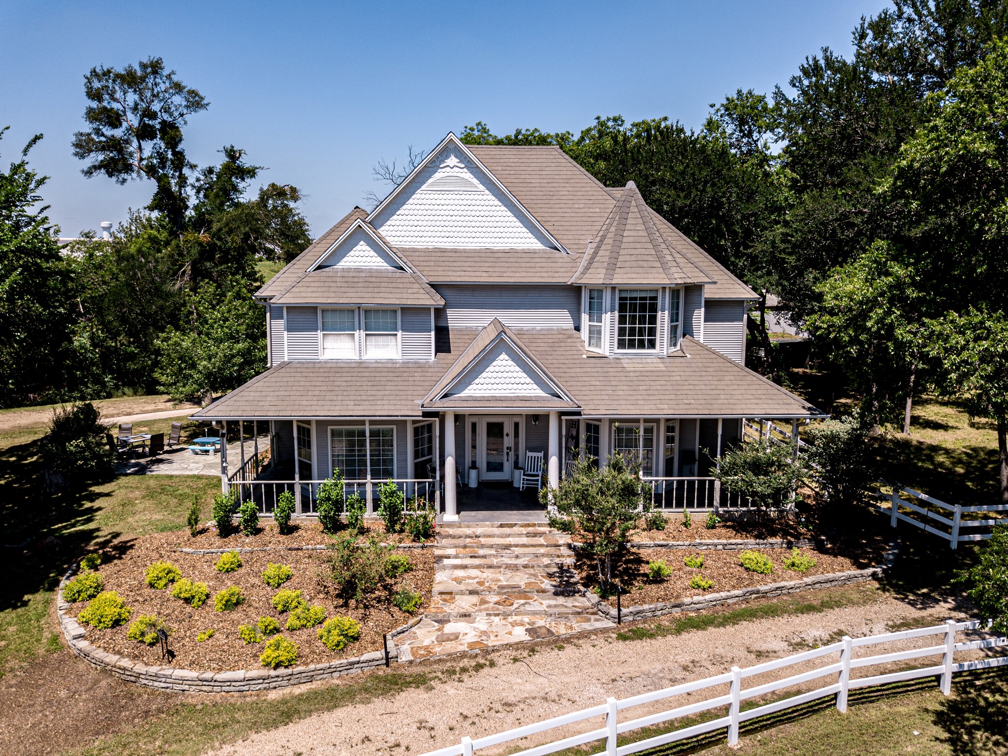 2600 Rosebud Lane