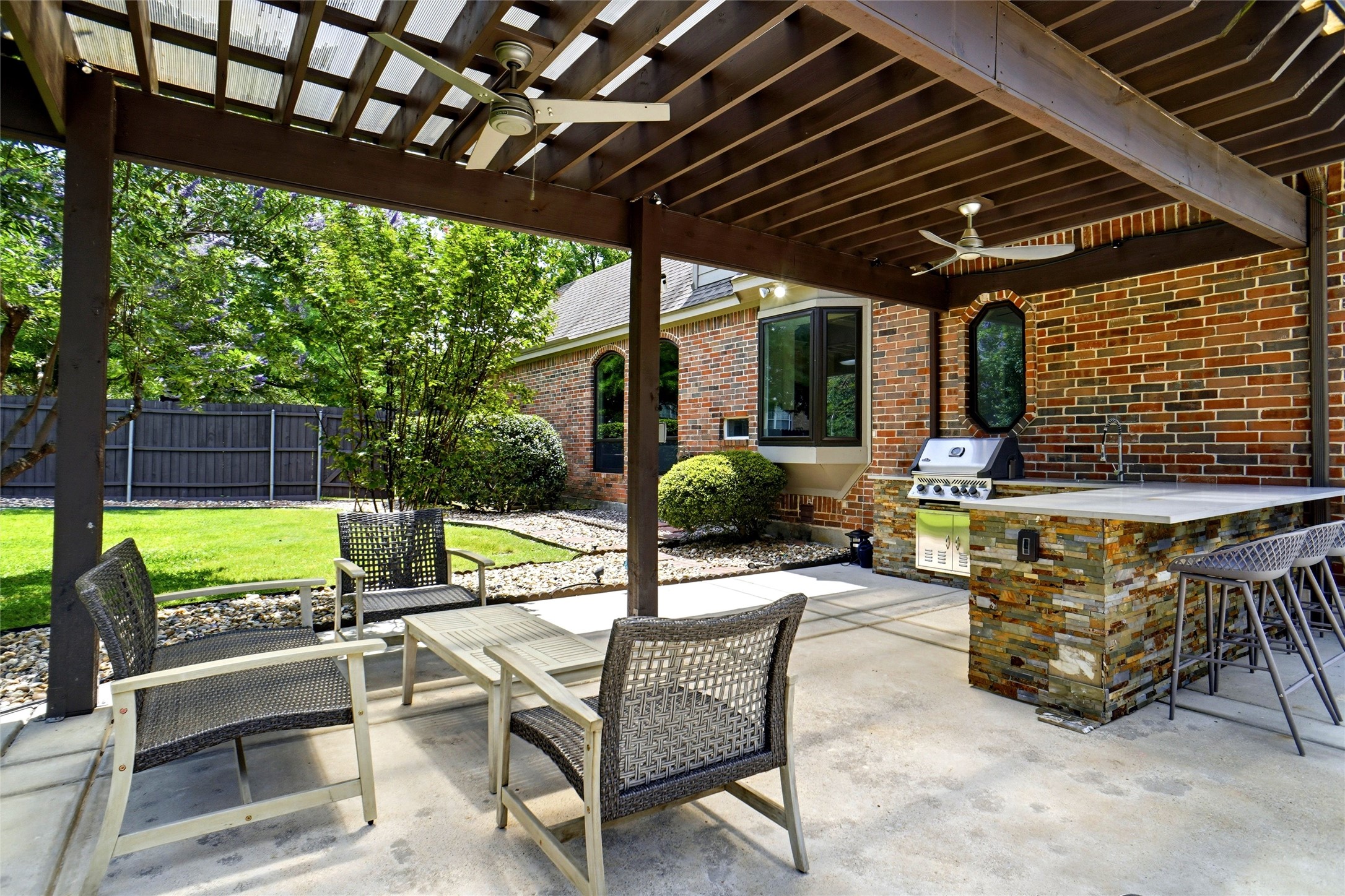 902 Dowling Court