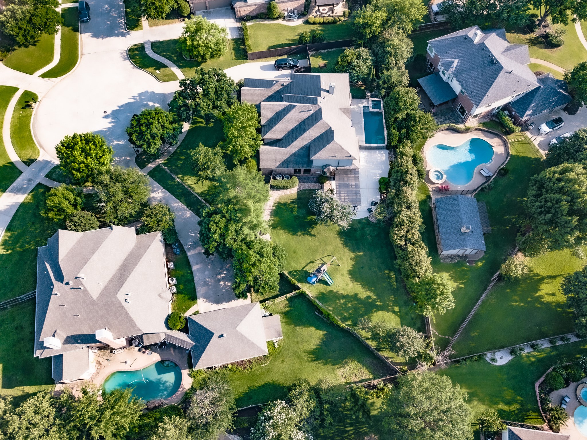 902 Dowling Court