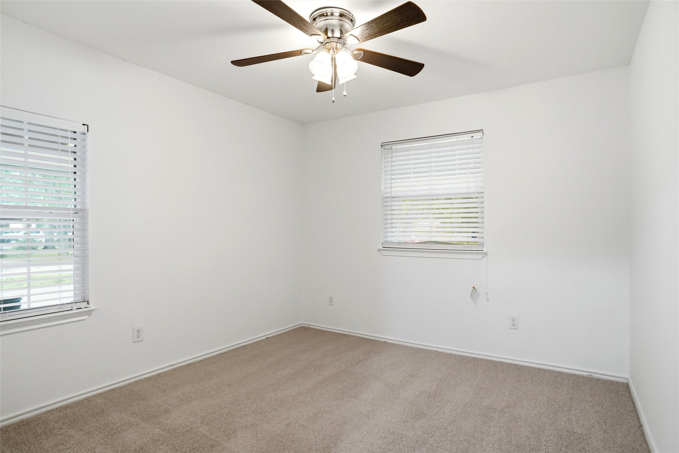 2222 Woodoak Drive
