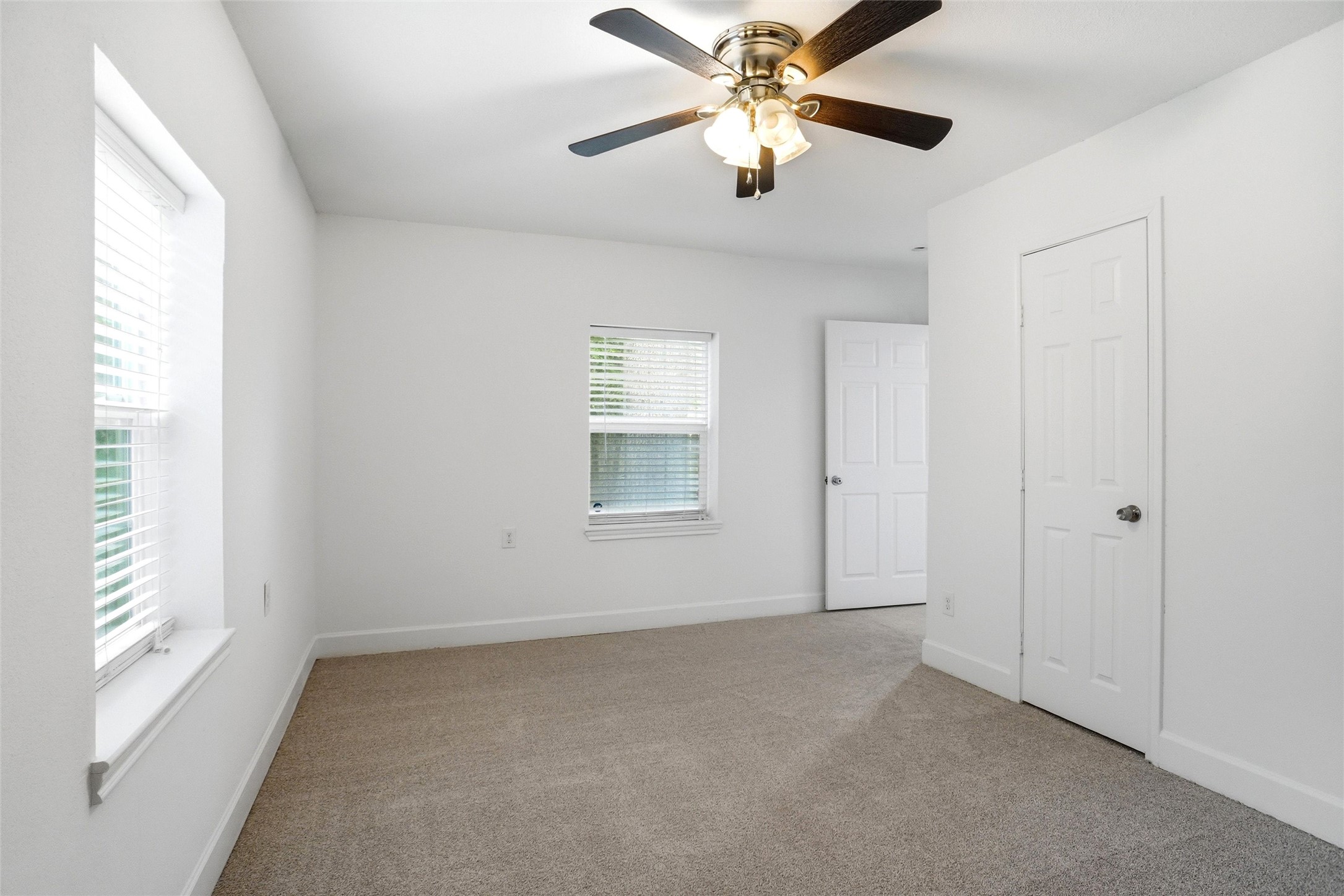 2222 Woodoak Drive