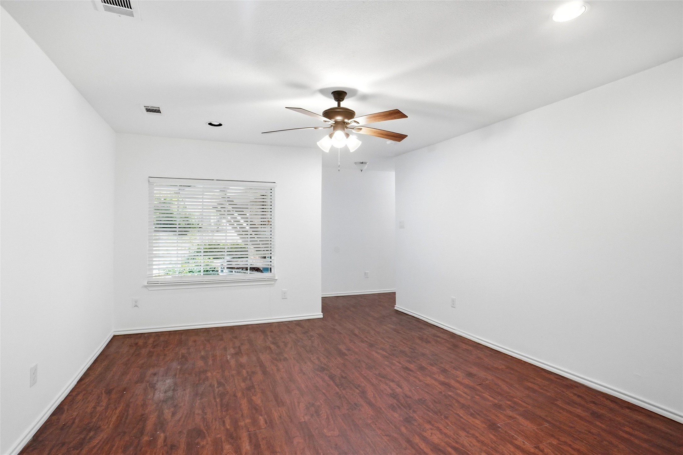2222 Woodoak Drive