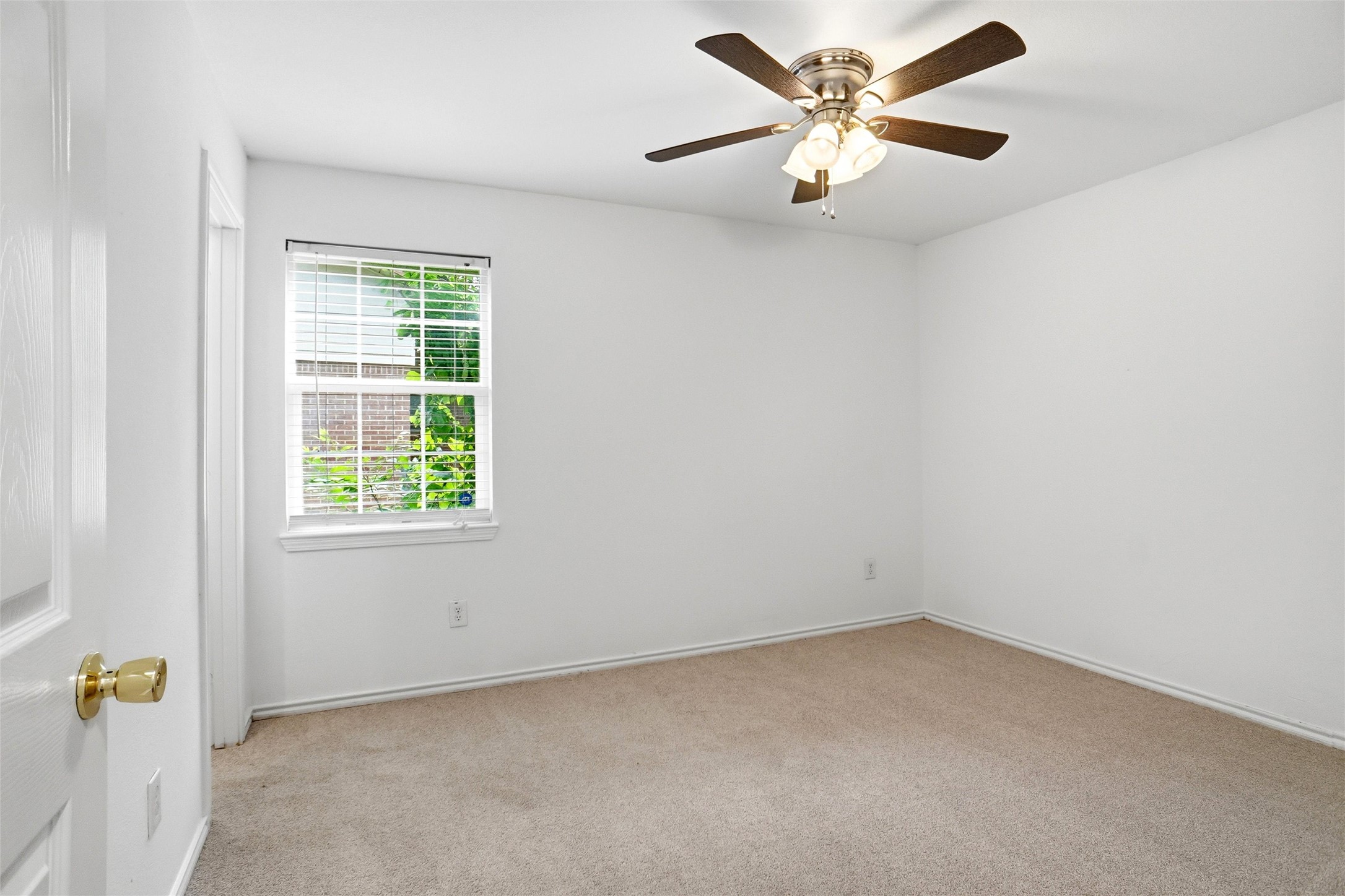 2222 Woodoak Drive