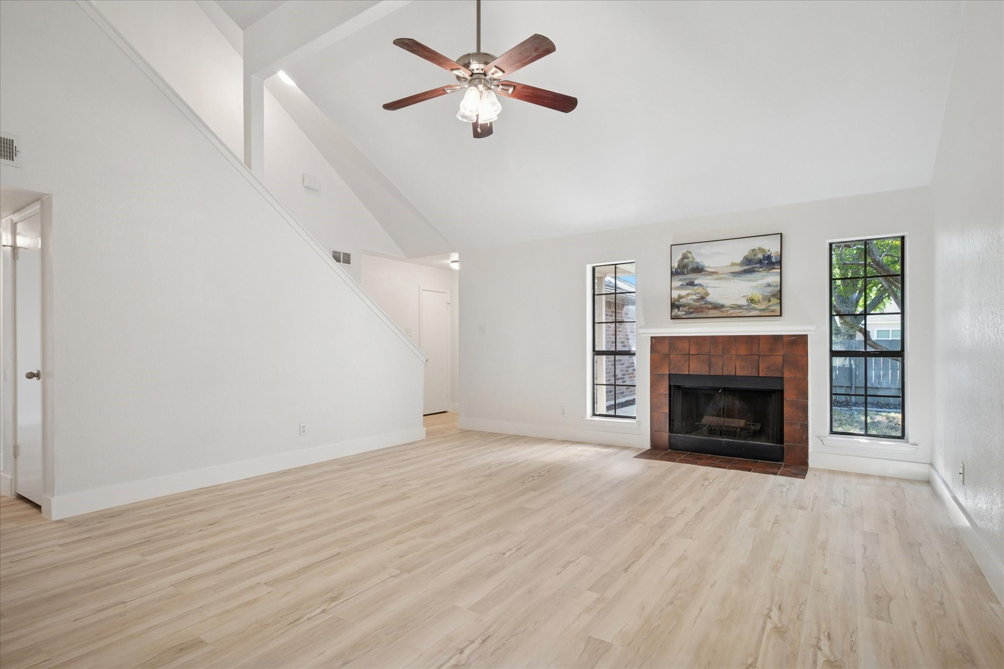1020 W Hills Terrace