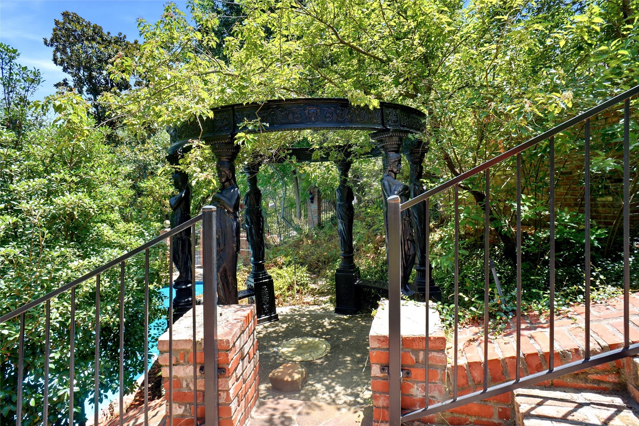 2011 Ridgemont Court