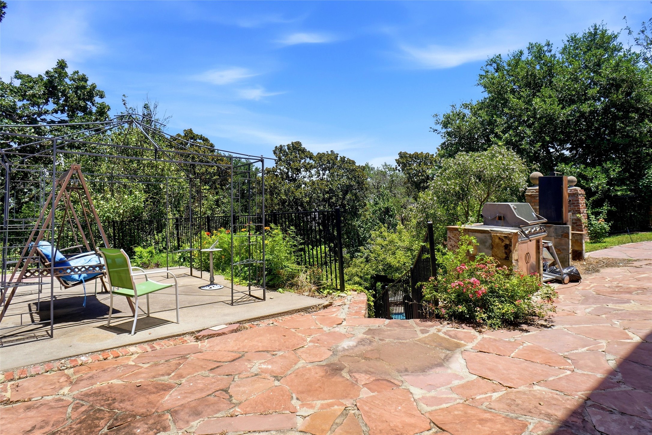 2011 Ridgemont Court