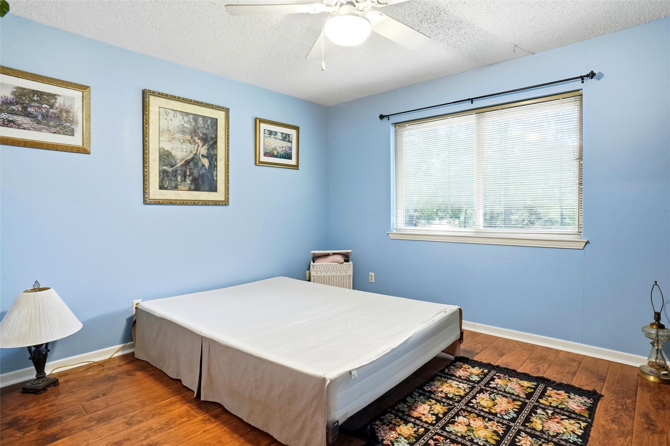 35 Hickory Hills Boulevard