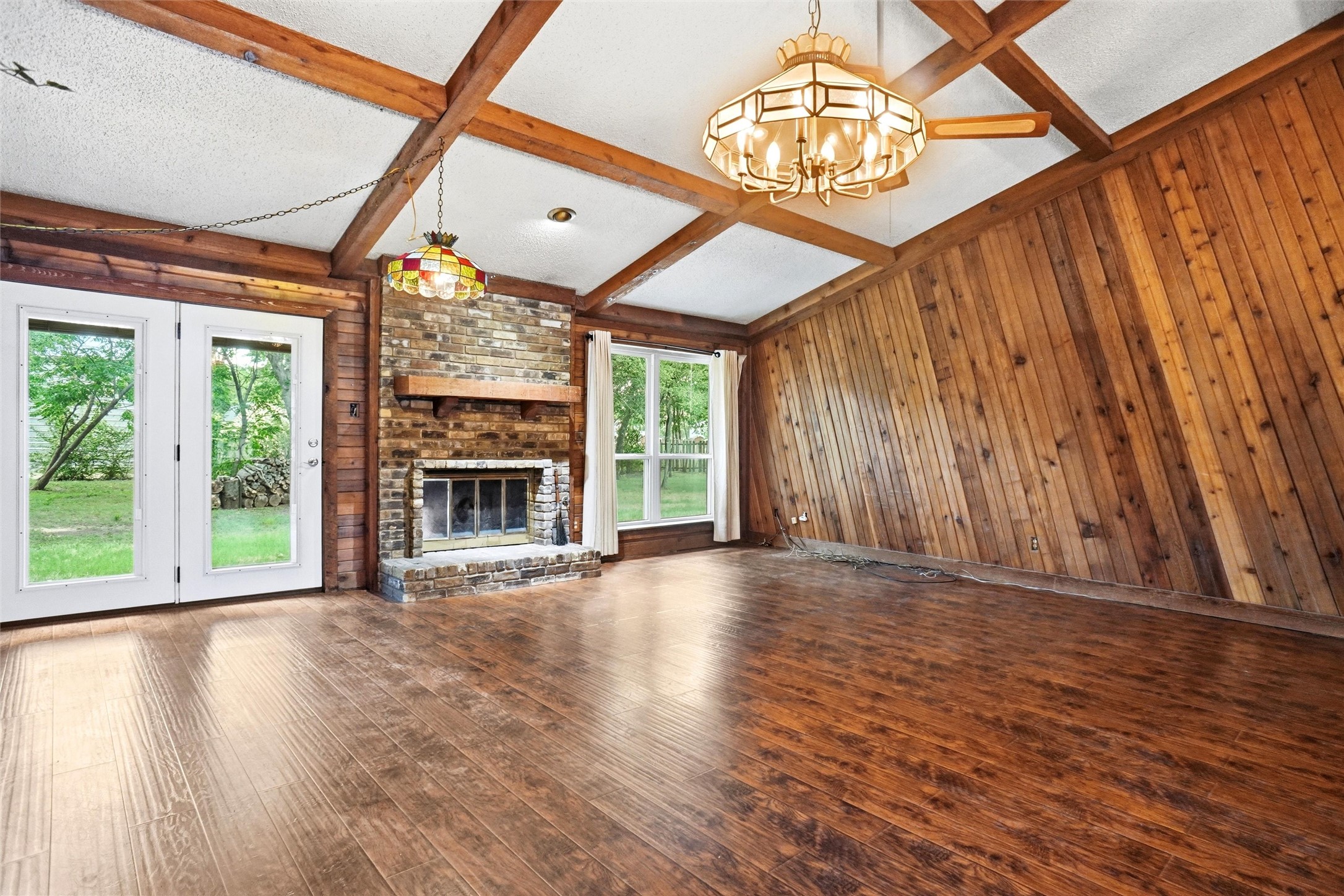 35 Hickory Hills Boulevard