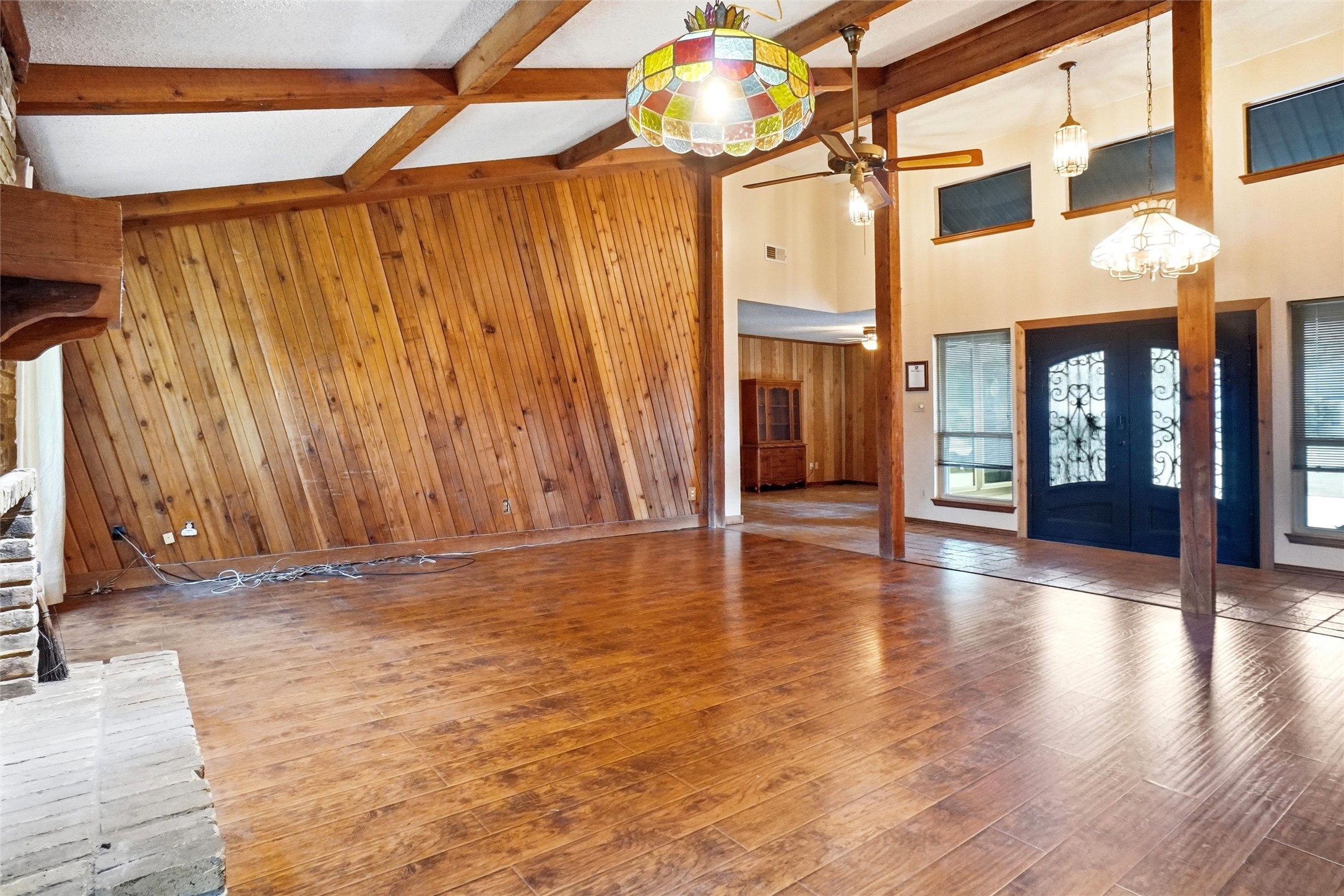35 Hickory Hills Boulevard