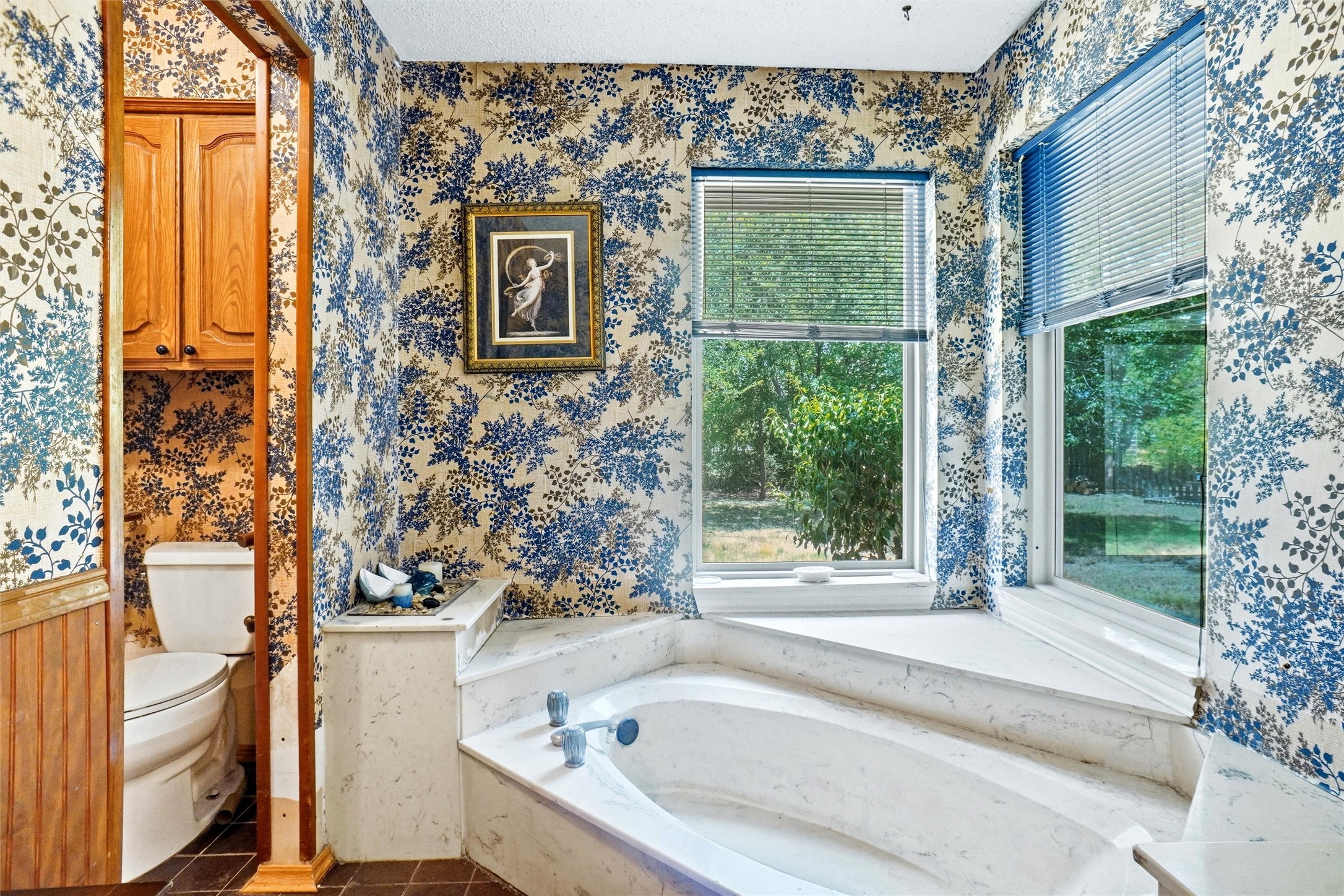 35 Hickory Hills Boulevard