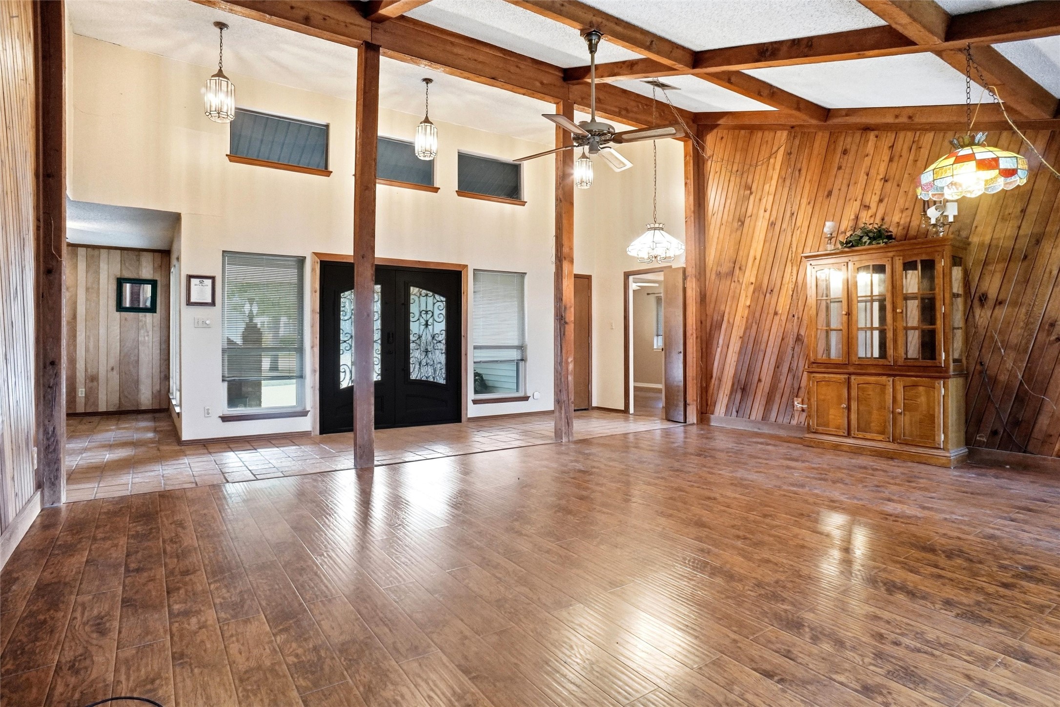 35 Hickory Hills Boulevard