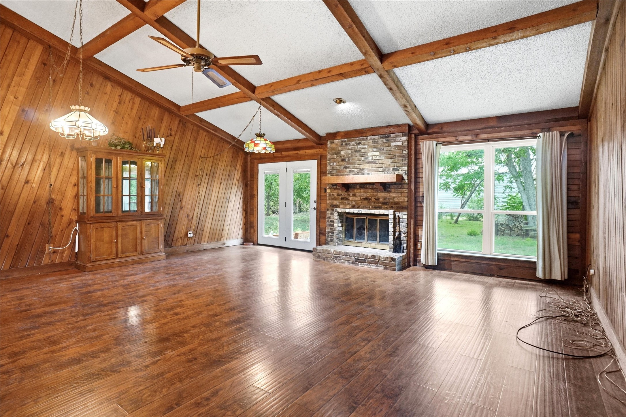 35 Hickory Hills Boulevard