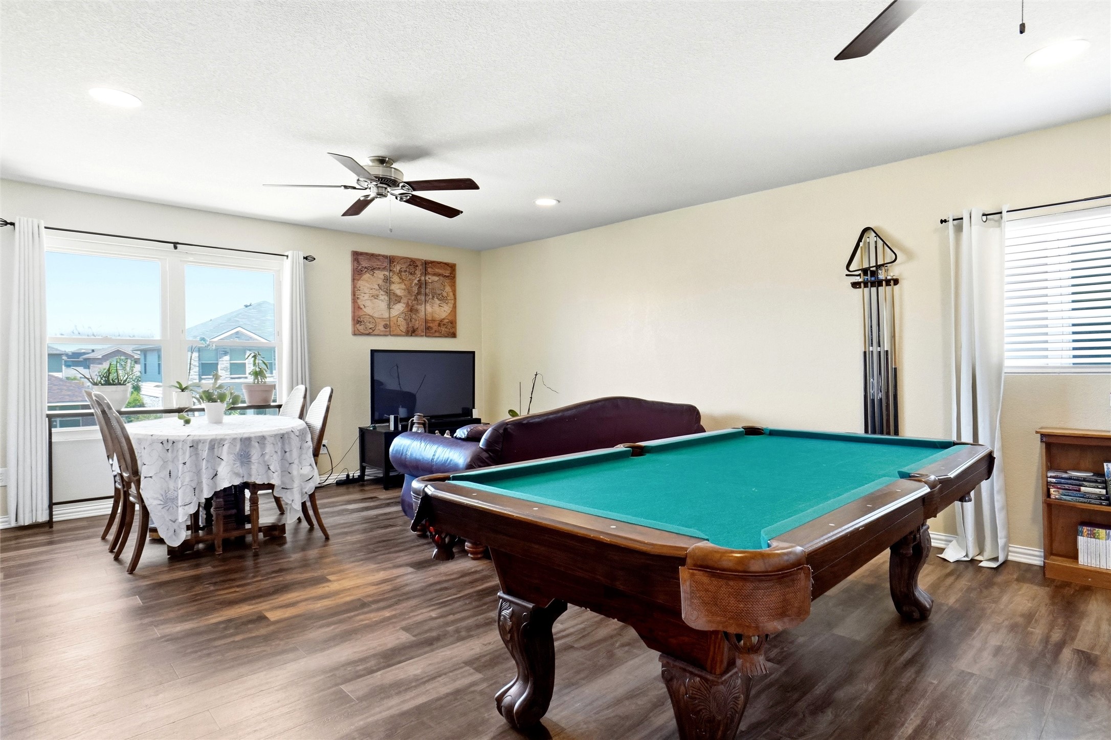 8644 Hawkview Drive