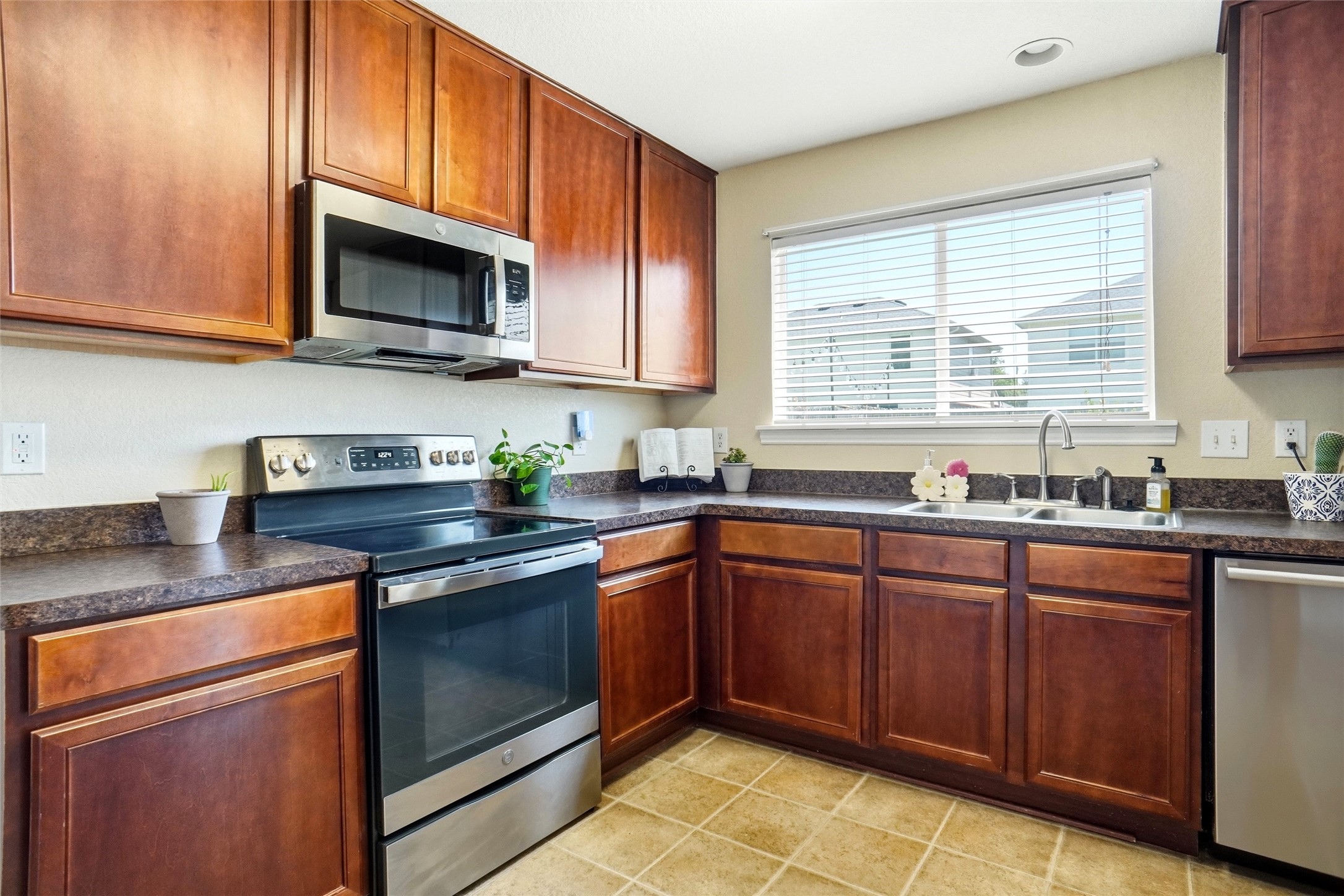 8644 Hawkview Drive
