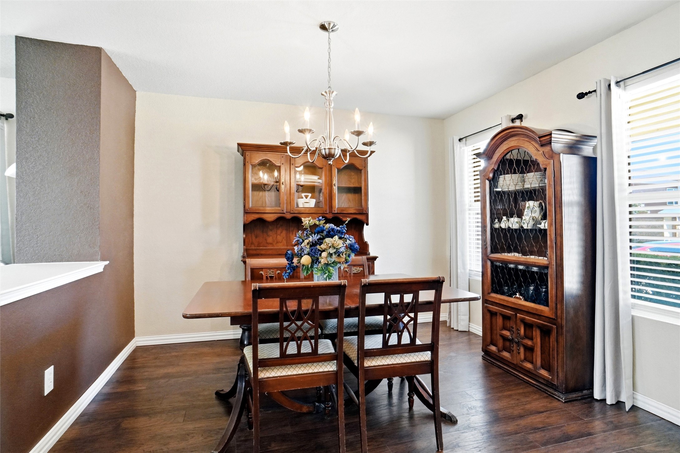 8644 Hawkview Drive